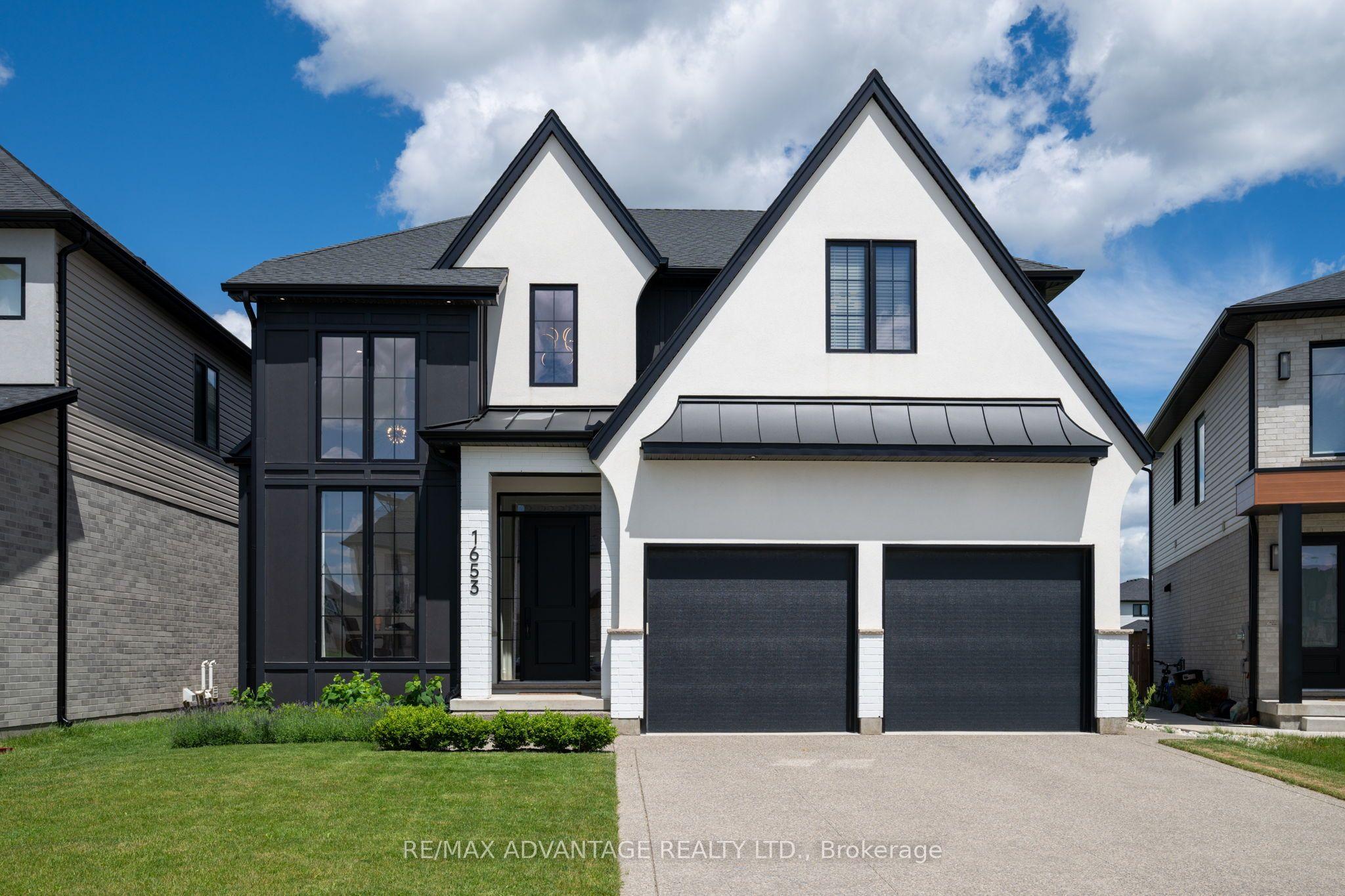 1653 Medway Park Drive — photo 1
