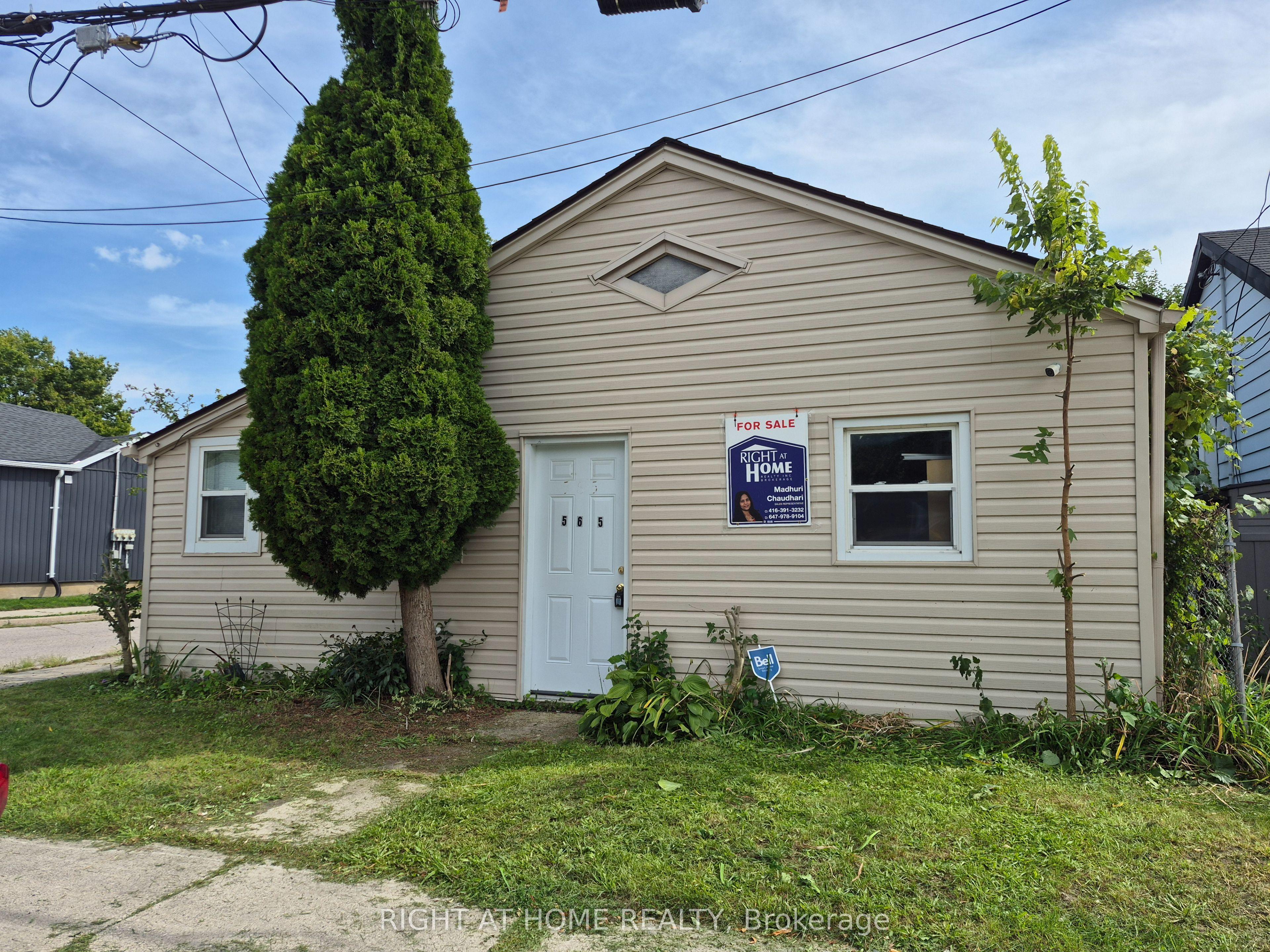 565 South Street S — photo 1