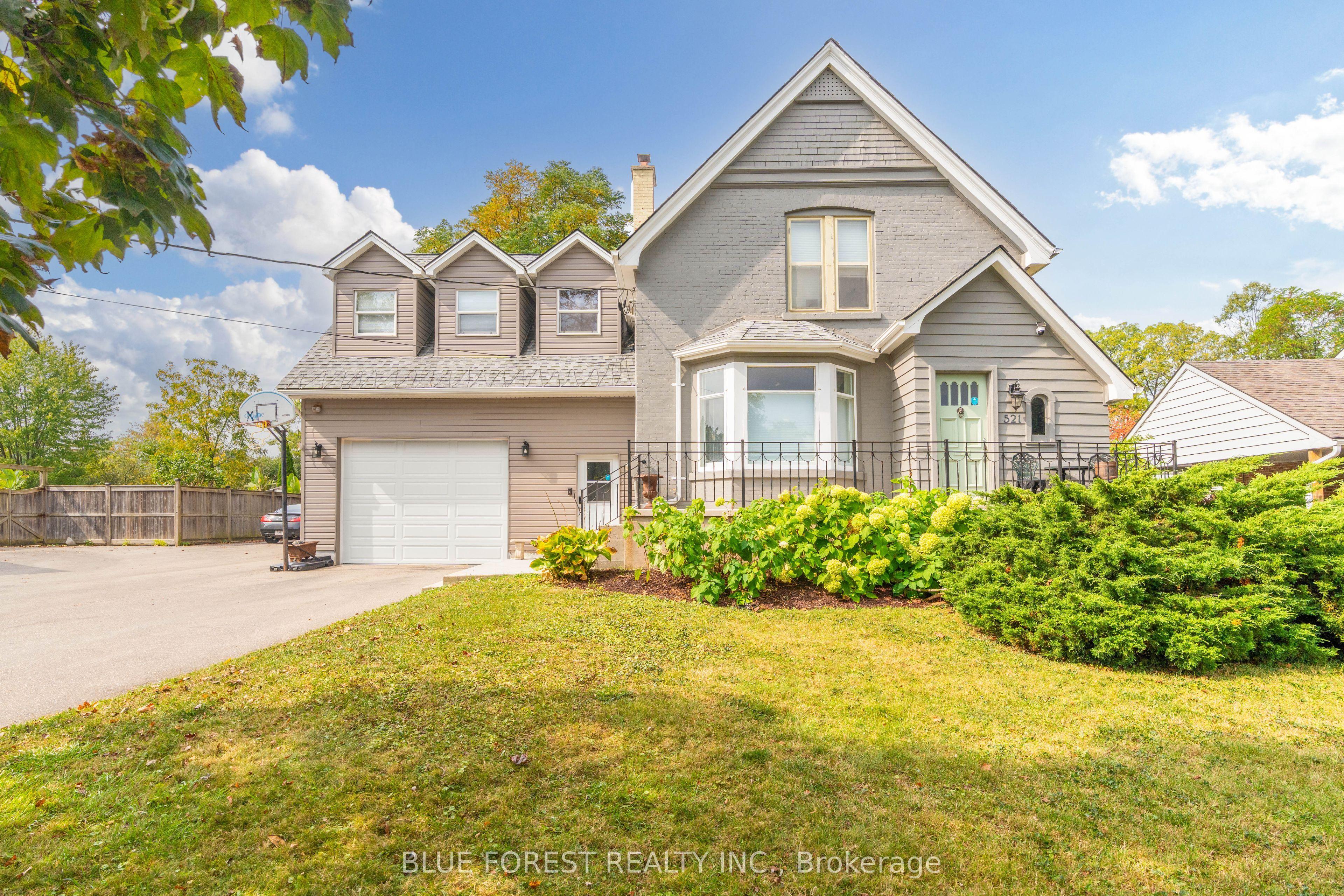 521 Upper Queen Street — photo 1