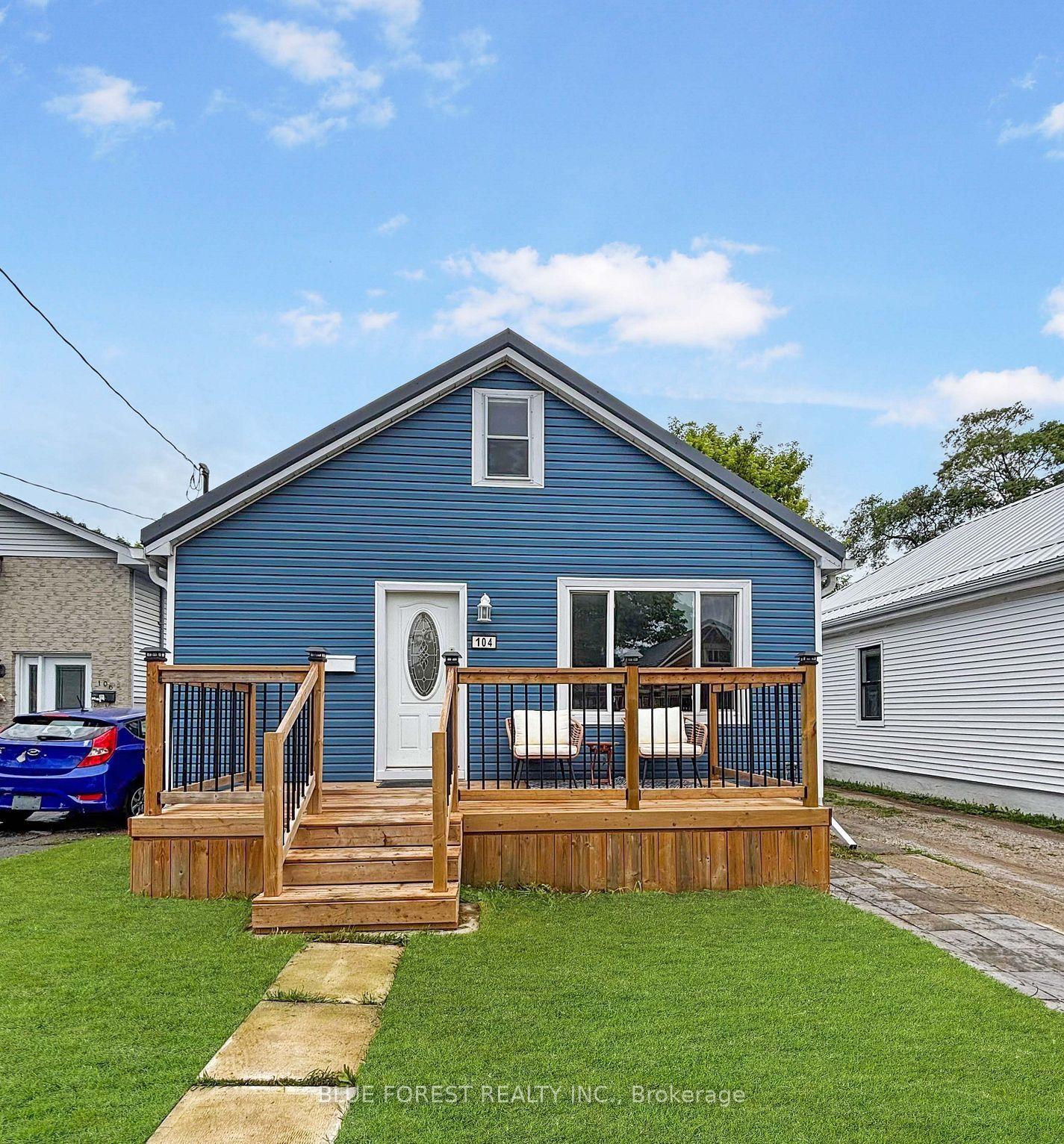 104 Delaware Street — photo 1