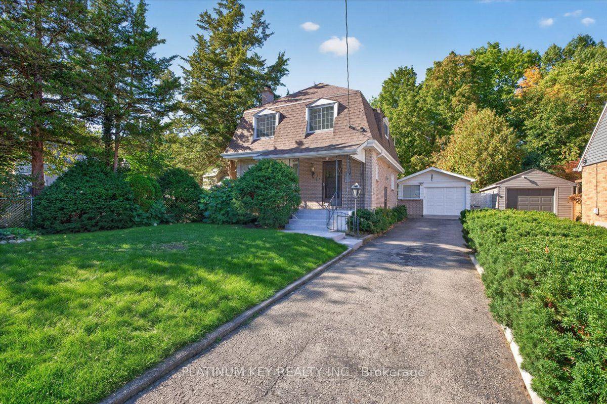 14 Foster Avenue — photo 1