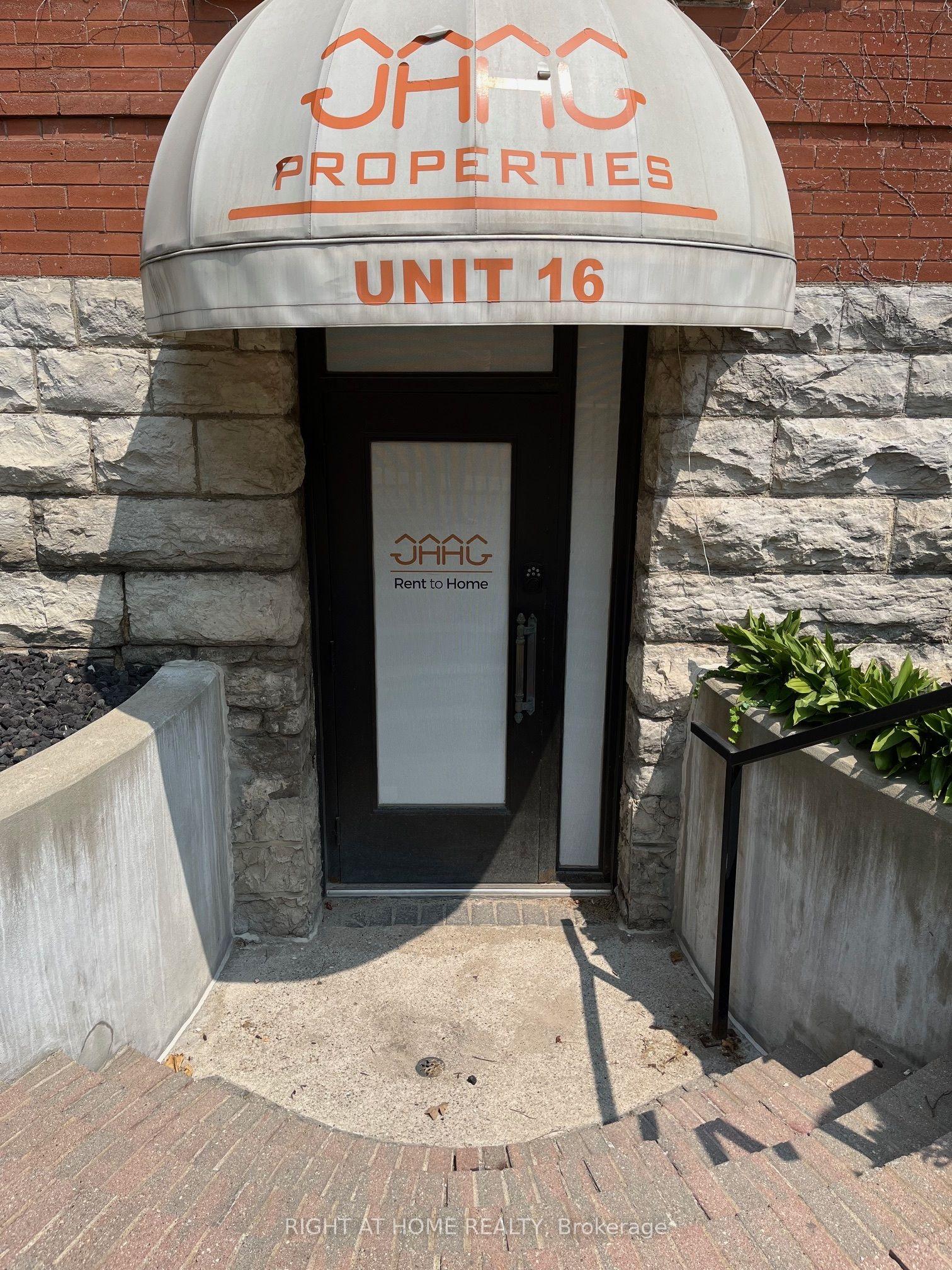 440 Wellington Street, Unit 16 — photo 1