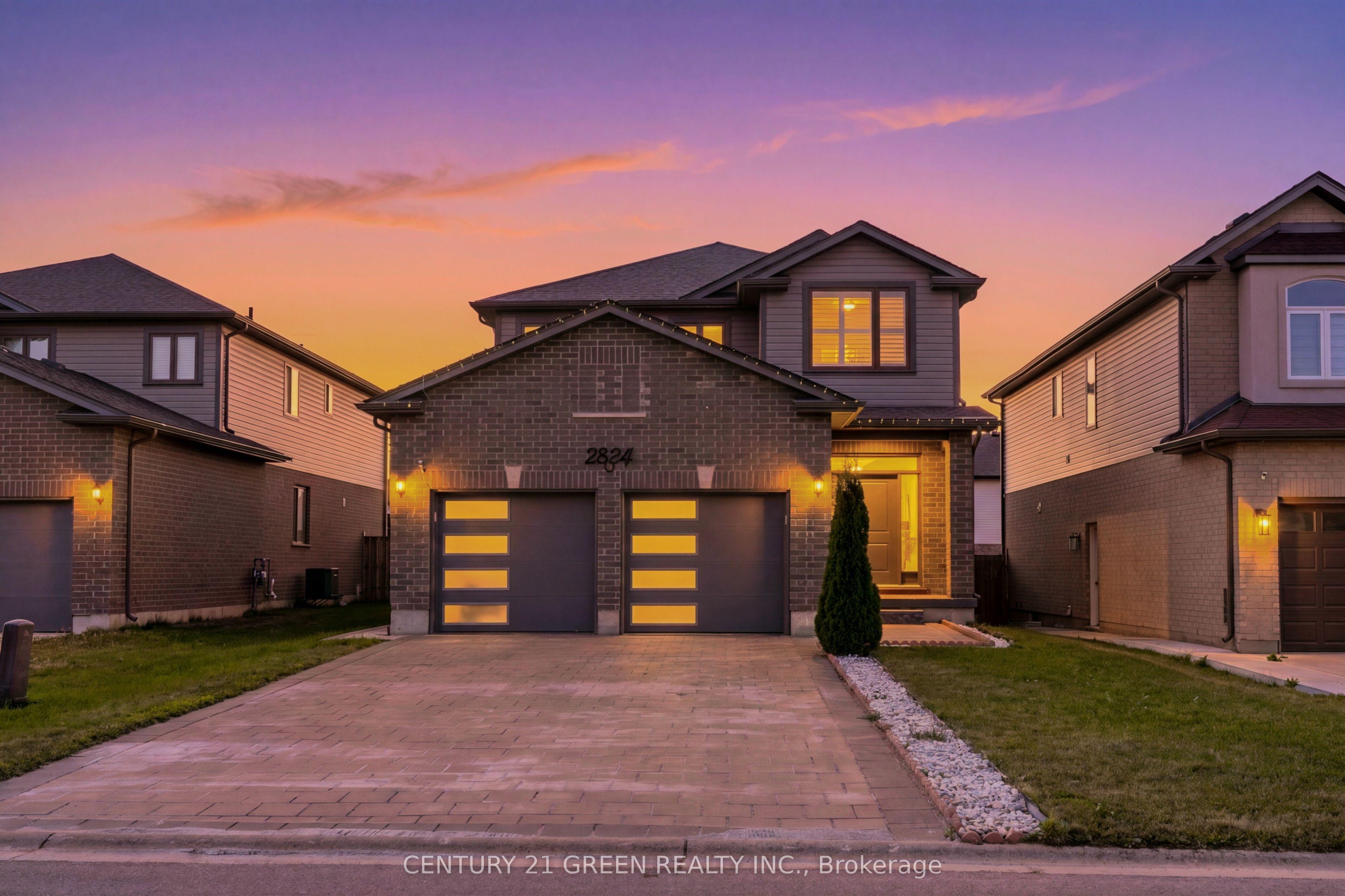 2824 DOYLE Drive — photo 1