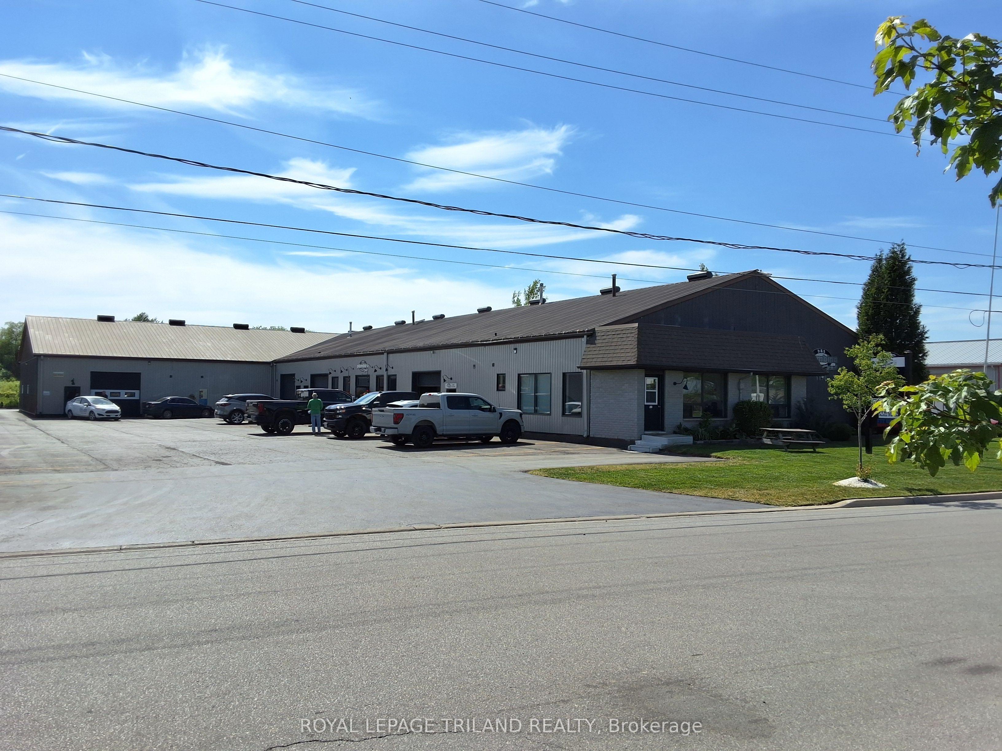 1970 Mallard Road — photo 1