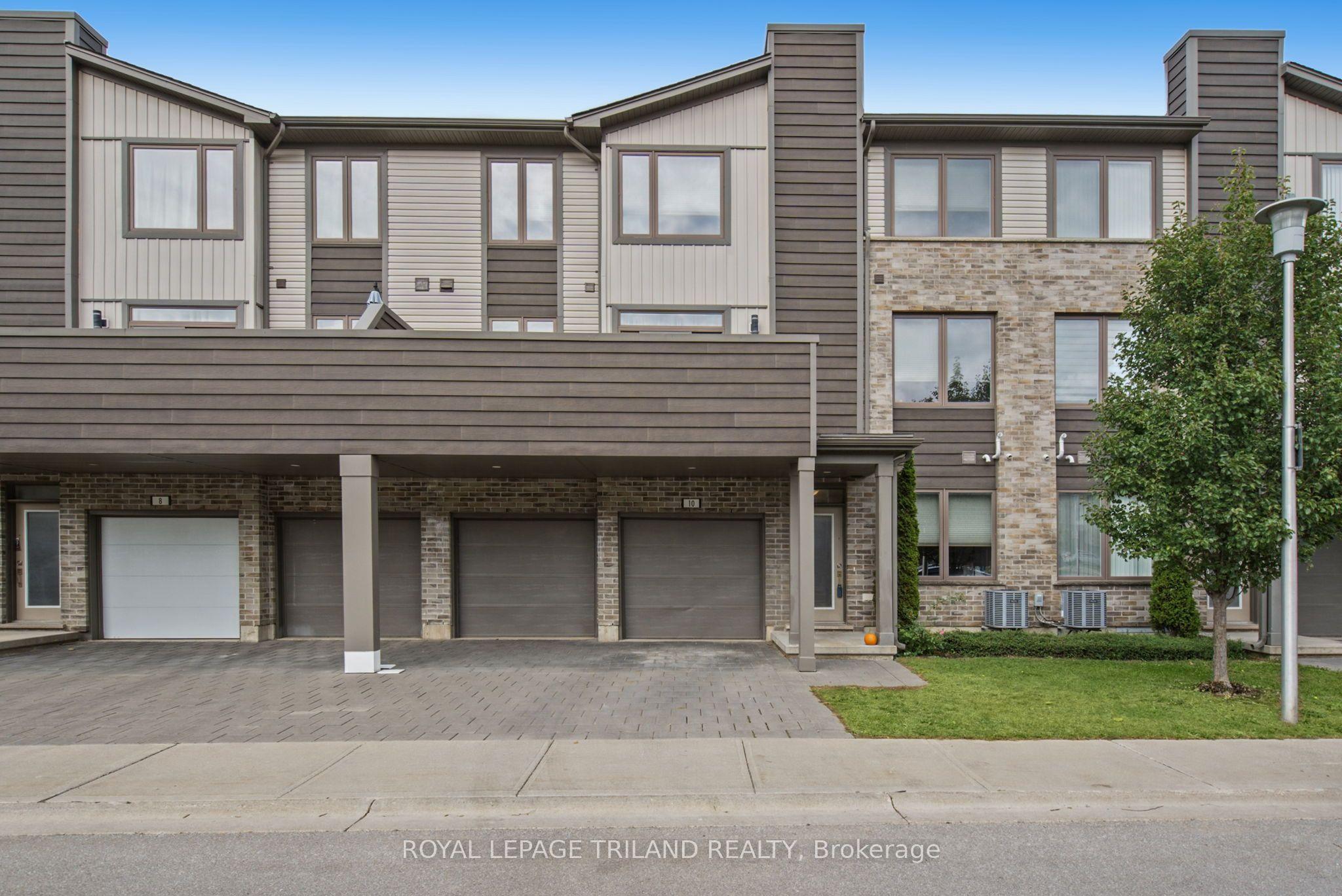 1960 Dalmagarry Road, Unit 10 — photo 1