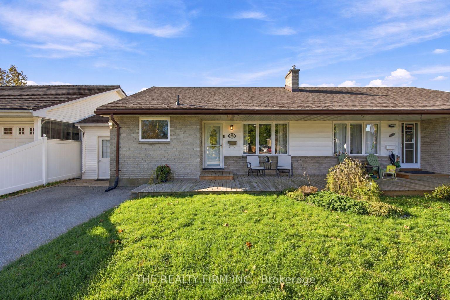 25 Queenston Crescent — photo 1