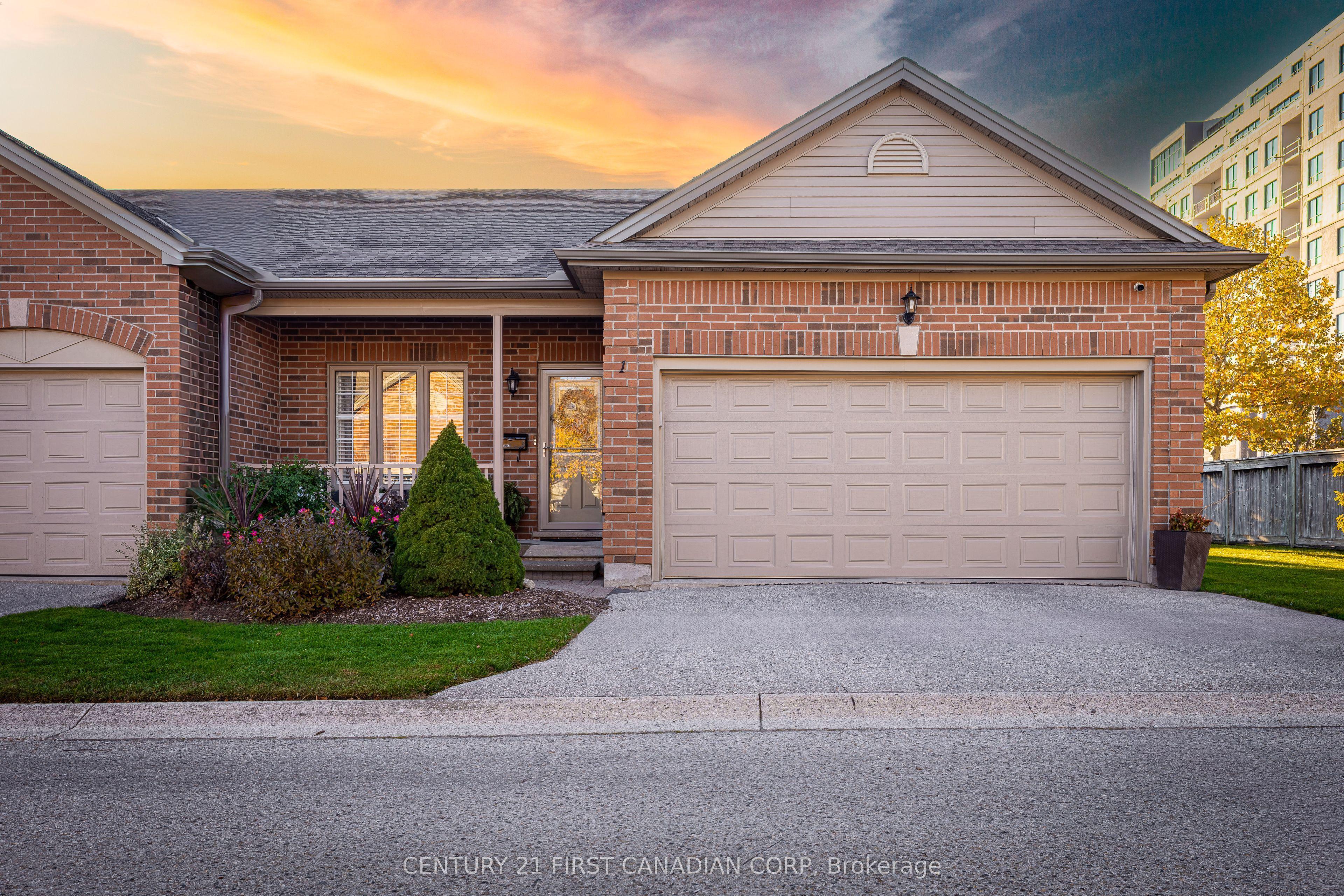 205 North Centre Road, Unit 1 — photo 1