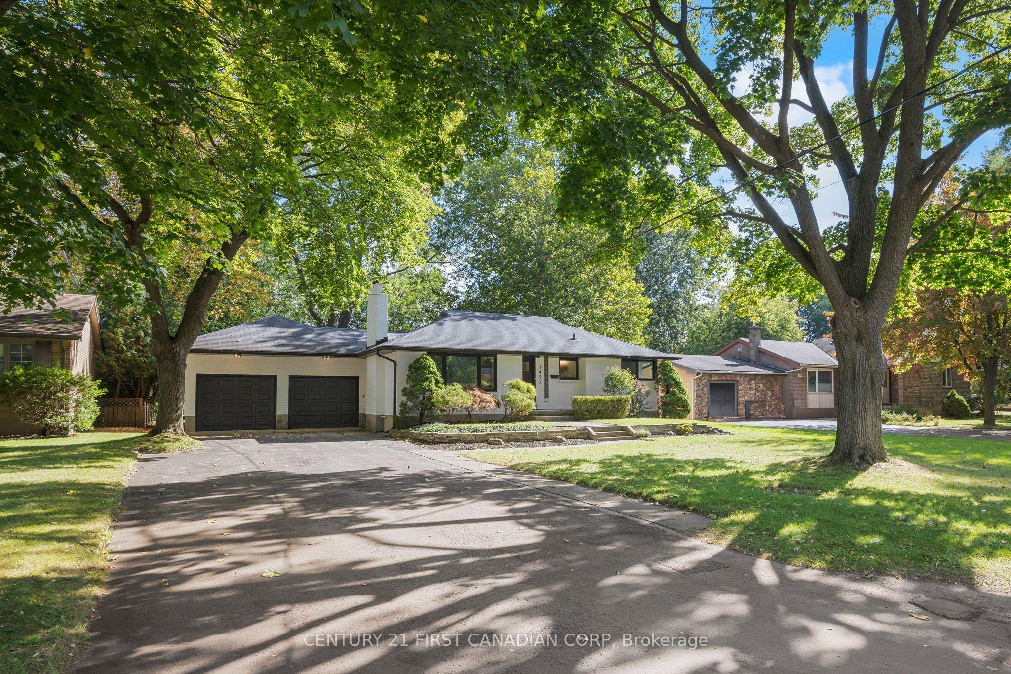 1492 North Vernon Avenue — photo 1