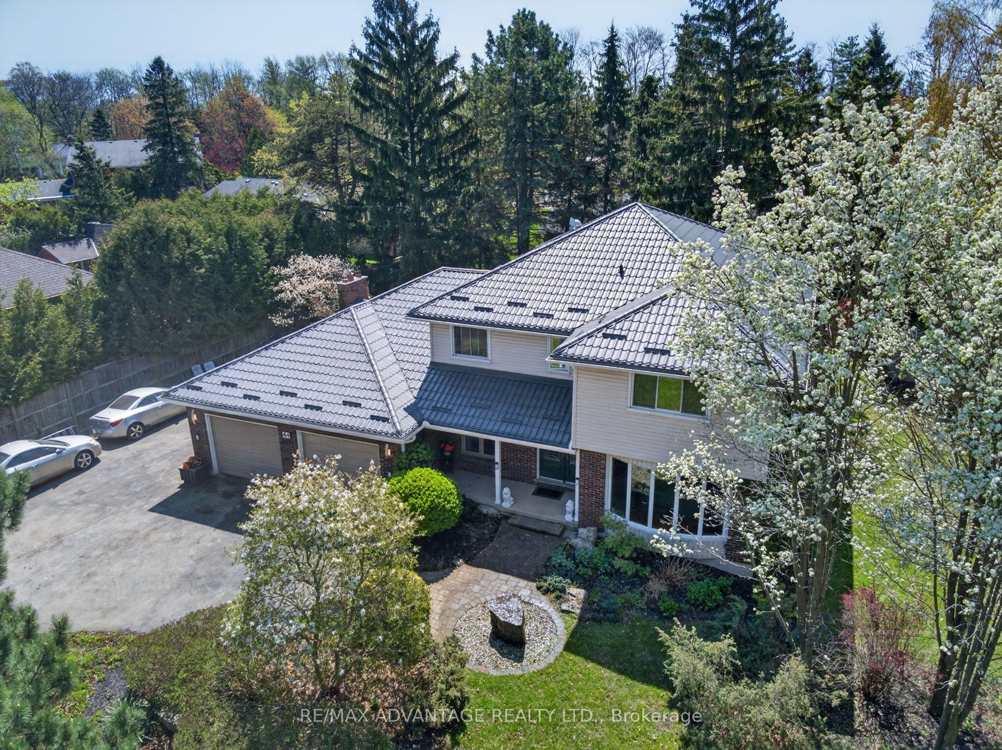 44 Northcrest Drive — photo 1