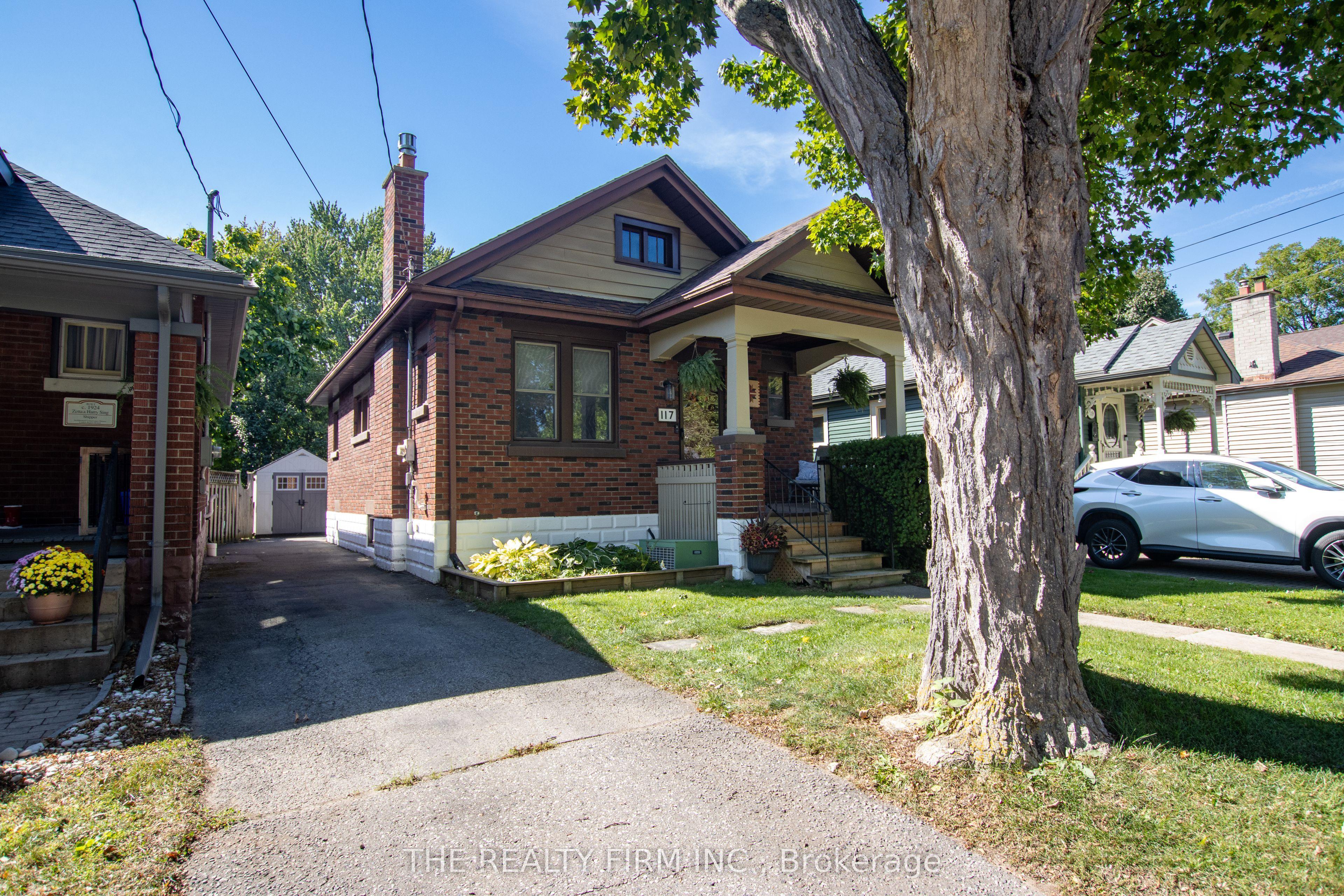 117 Thornton Avenue — photo 1
