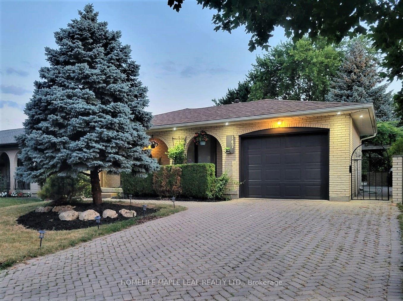 147 Muriel Crescent — photo 1