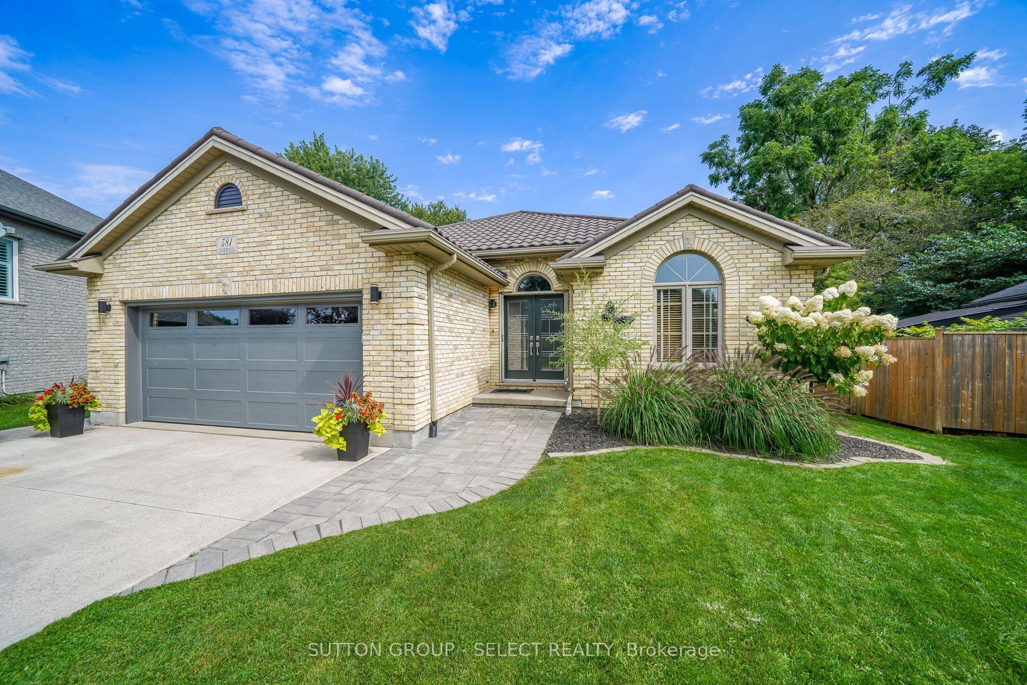 581 Inverness Avenue — photo 1
