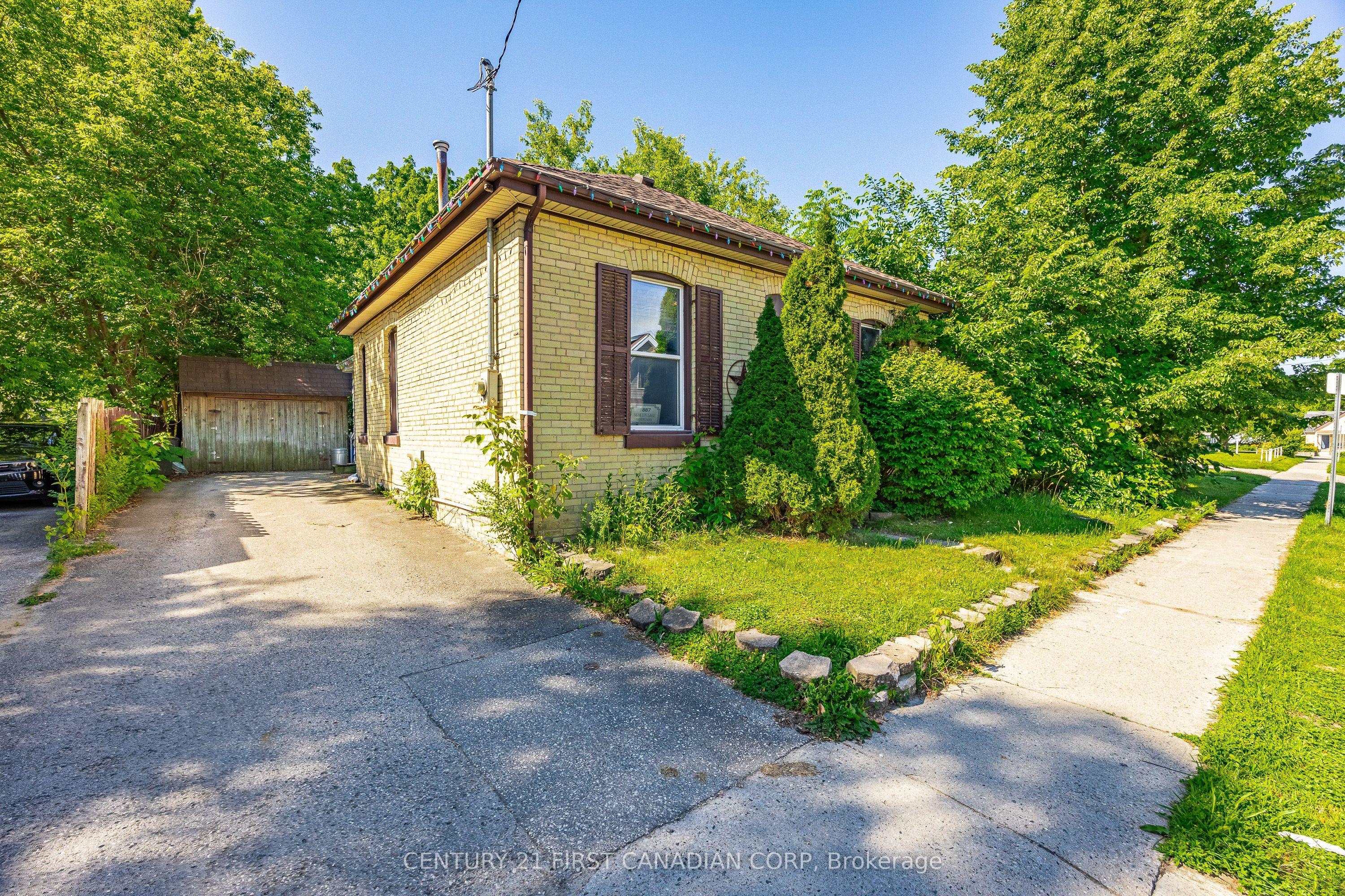 973 Dame Street — photo 1
