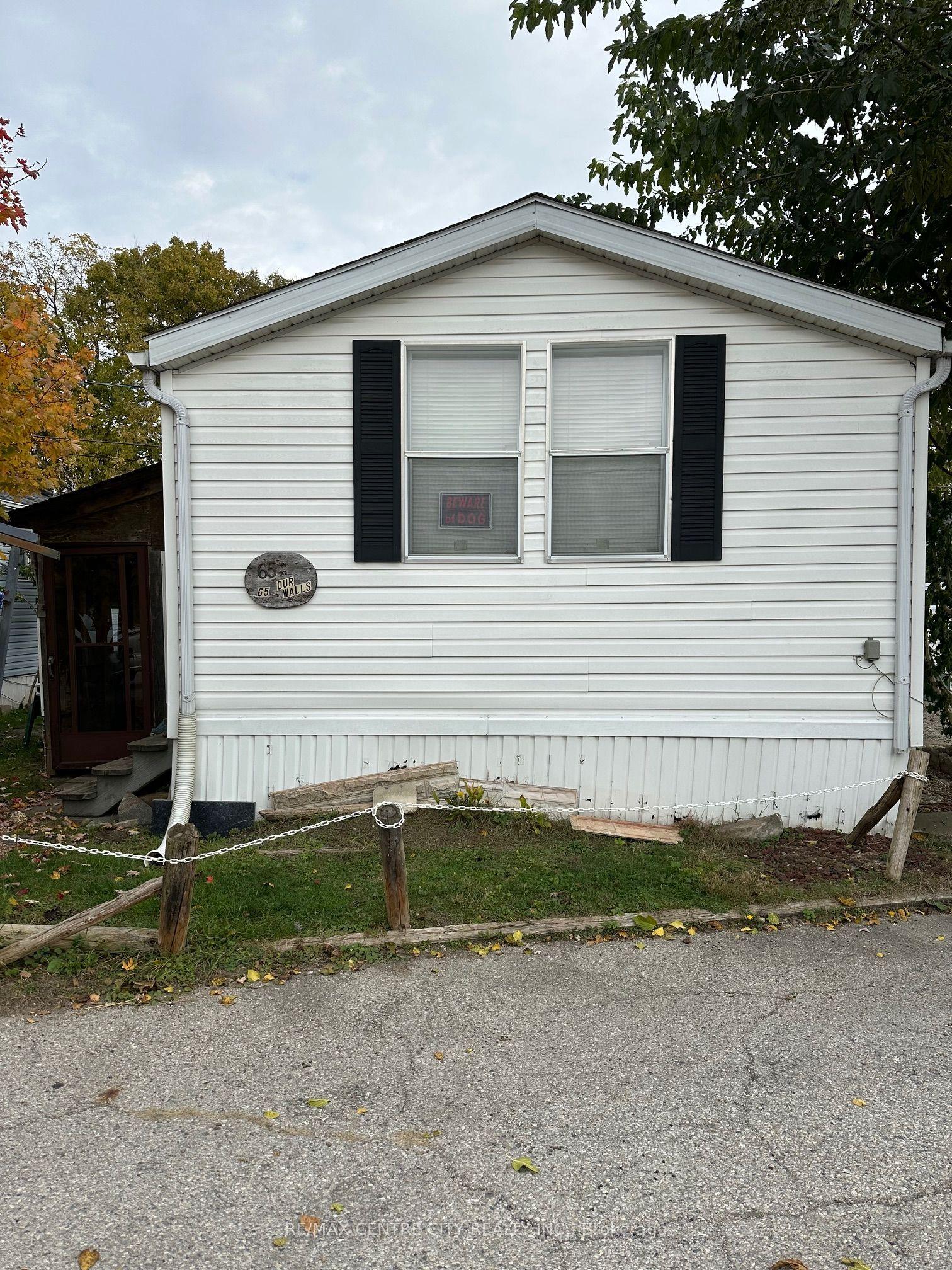 198 Springbank Drive, Unit 65 — photo 1