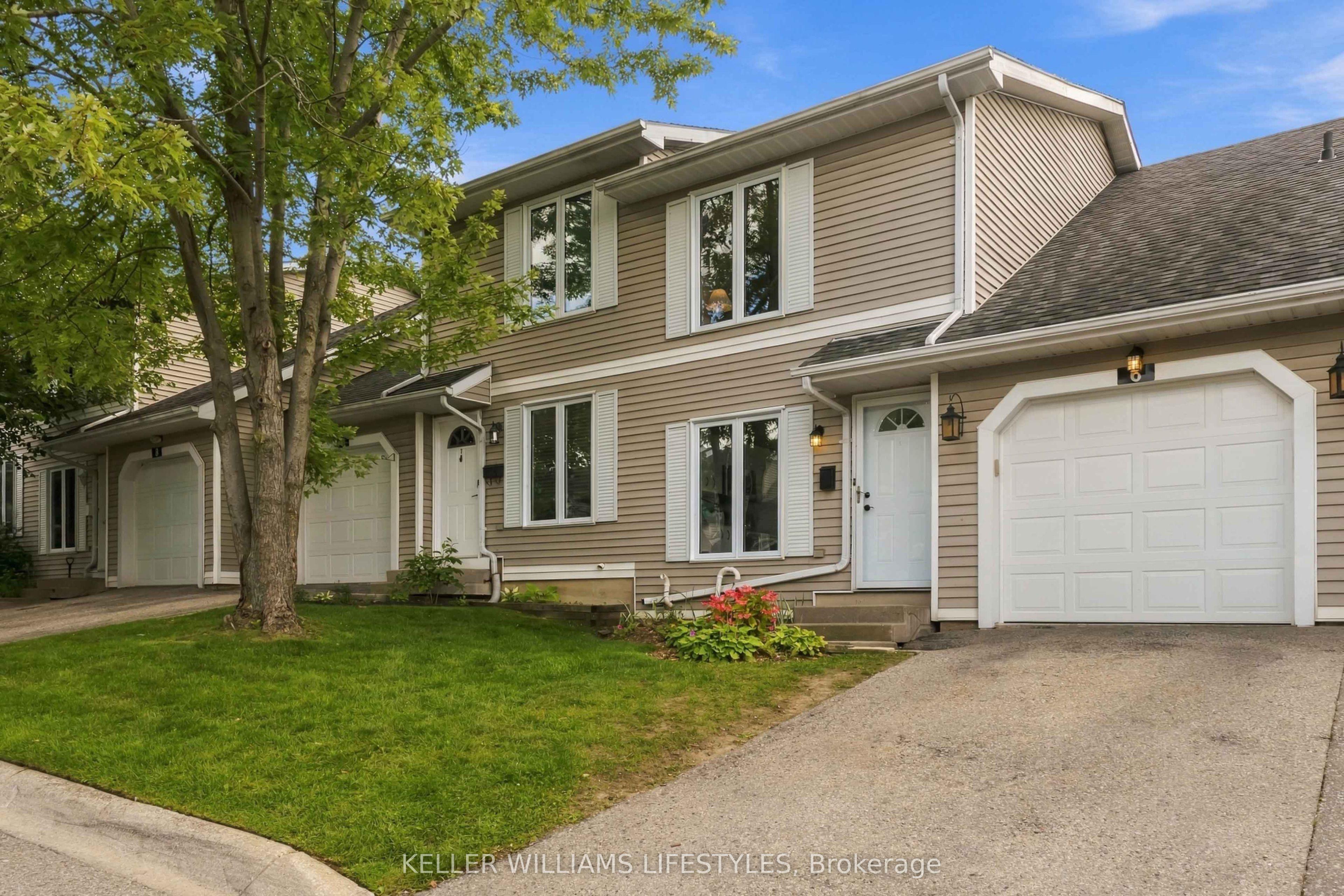120 Centre Street, Unit 6 — photo 1