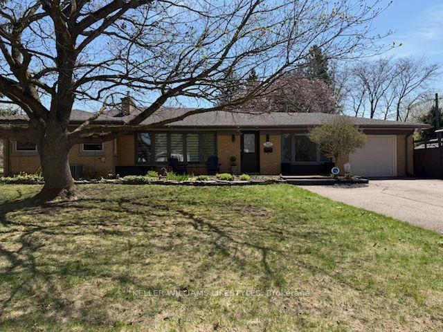 345 Glenrose Drive — photo 1