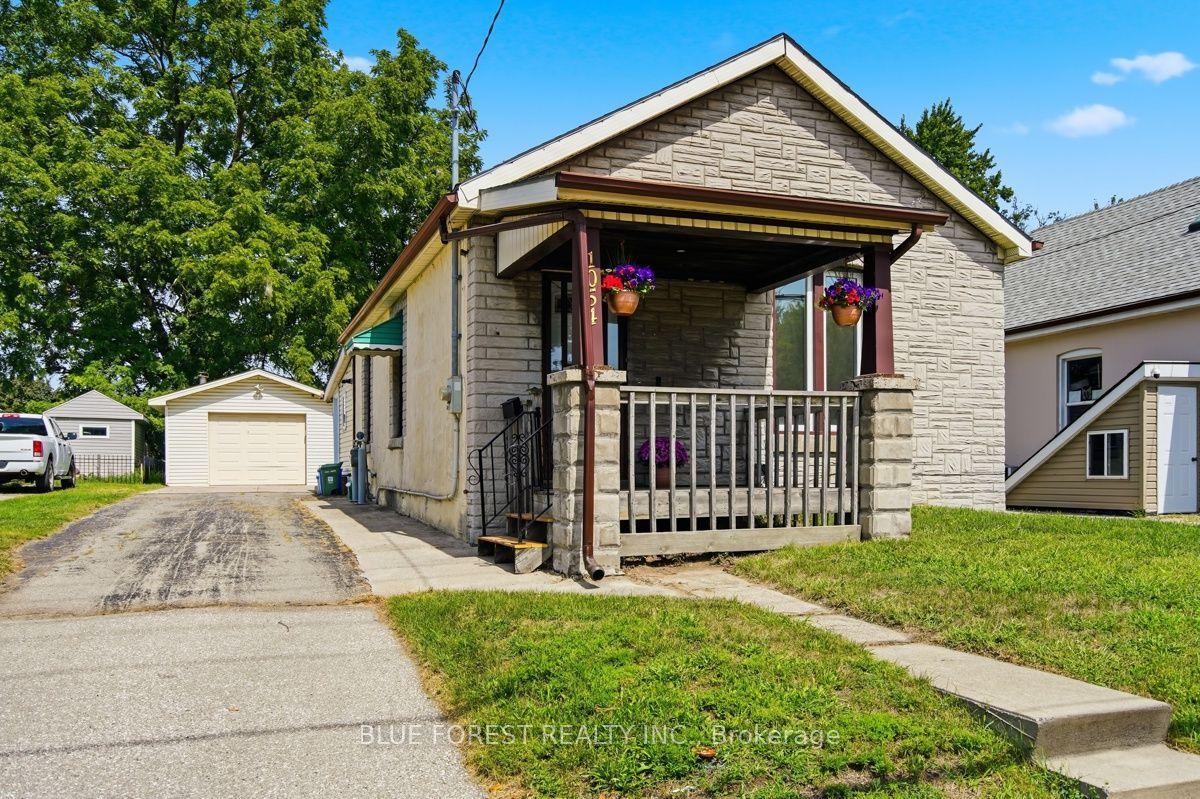 1054 FLORENCE Street — photo 1
