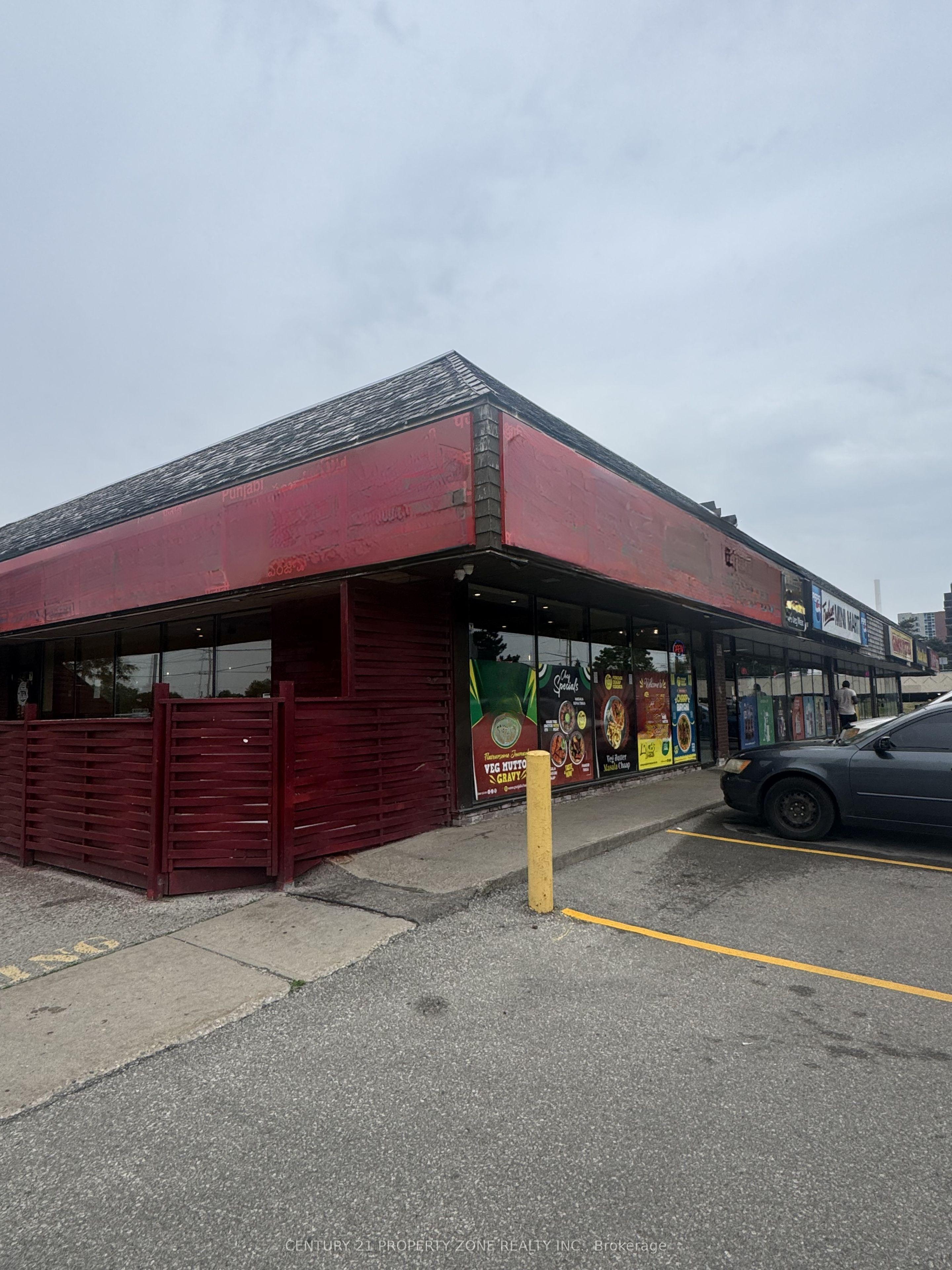 1631 Oxford Street E, Unit 1 — photo 1