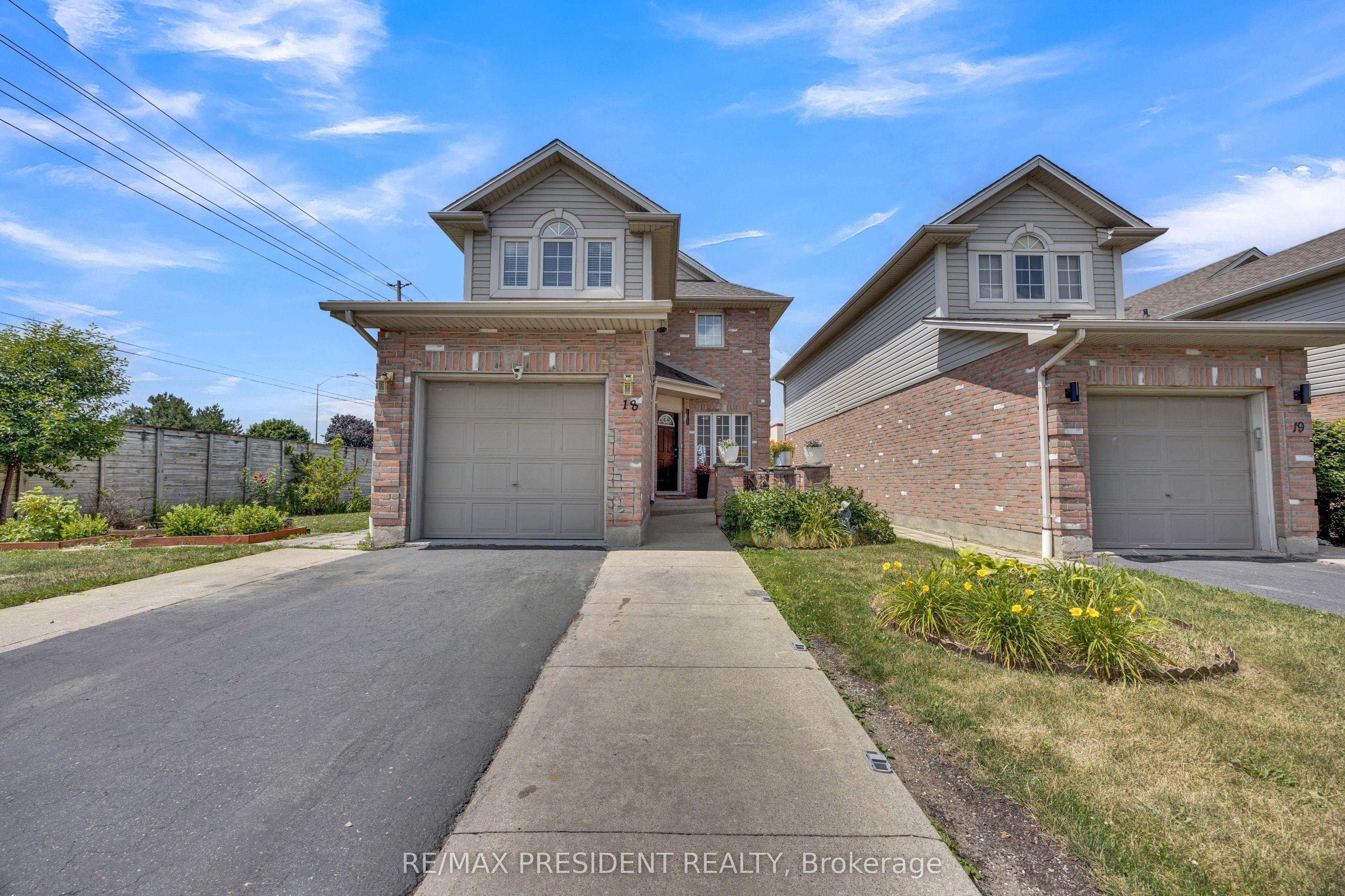 10 Chalkstone Drive, Unit 18 — photo 1