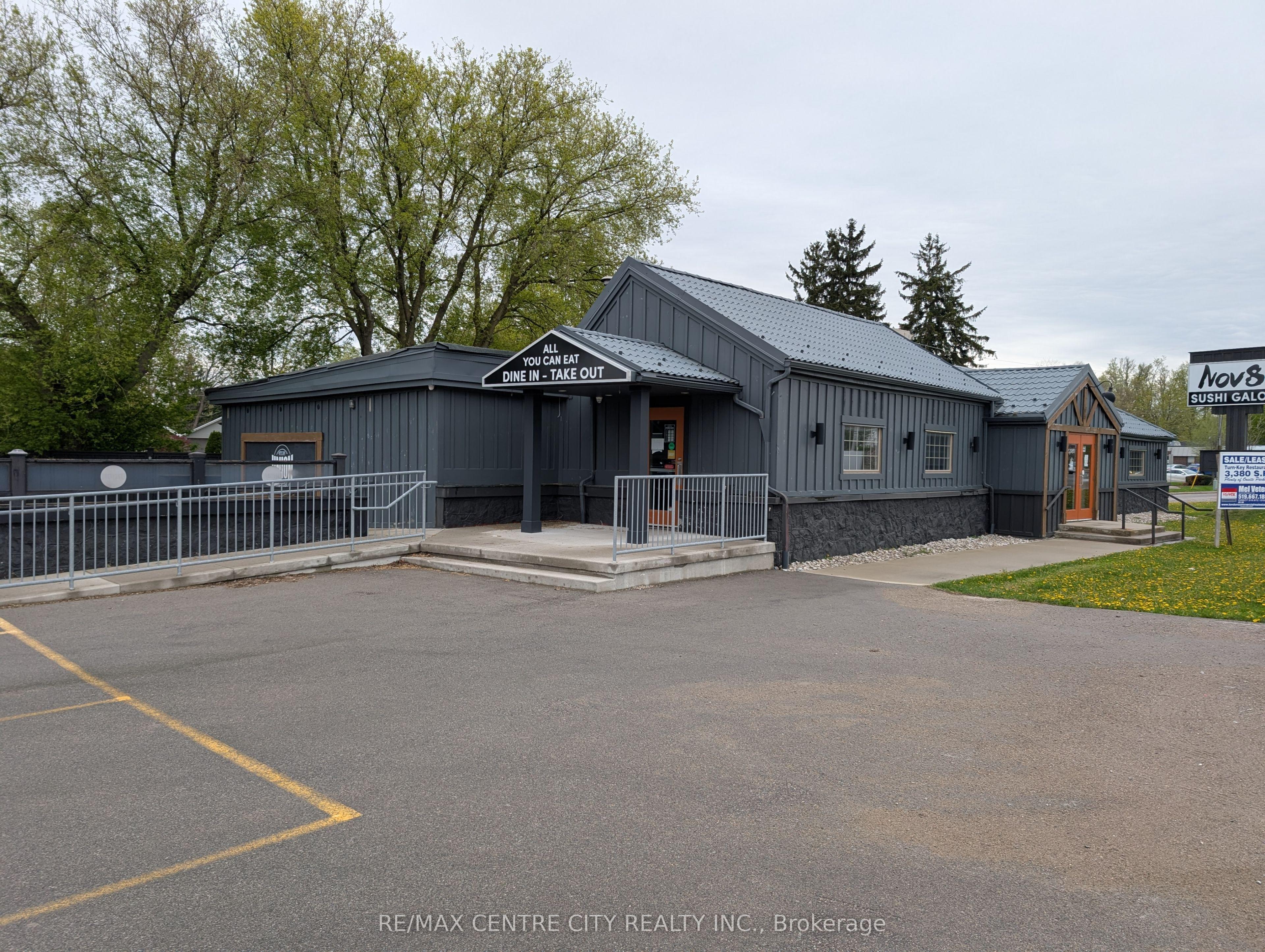 2300 Wharncliffe Road S — photo 1