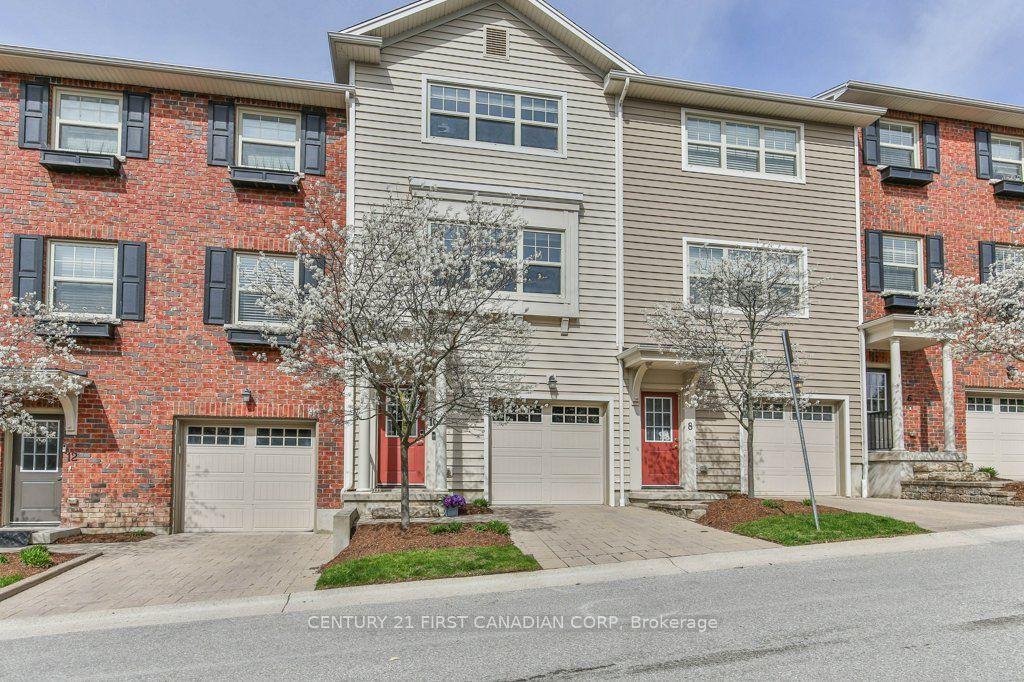 1850 Beaverbrook Avenue, Unit 10 — photo 1