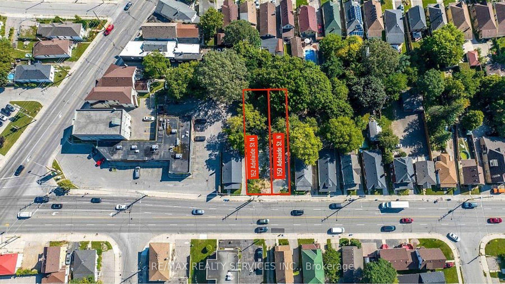 152 Adelaide Street N — photo 1