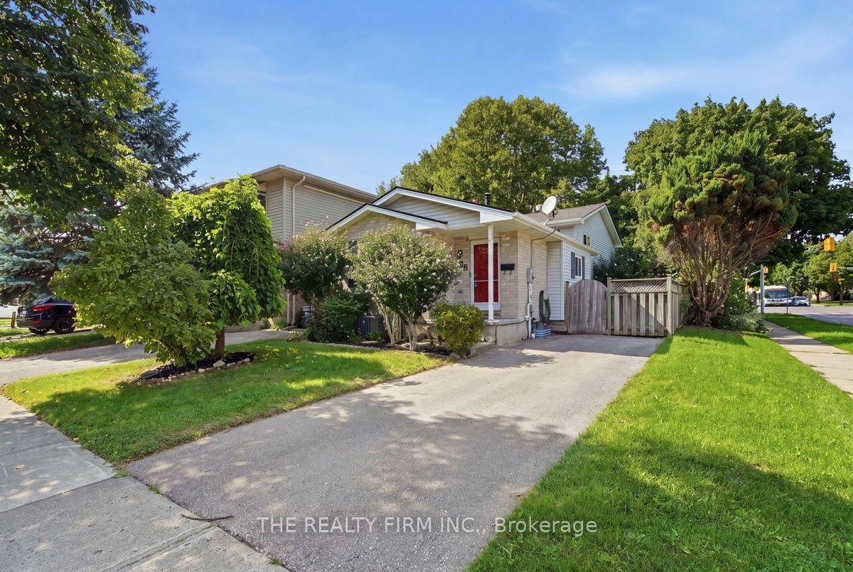 258 Olympic Crescent — photo 1