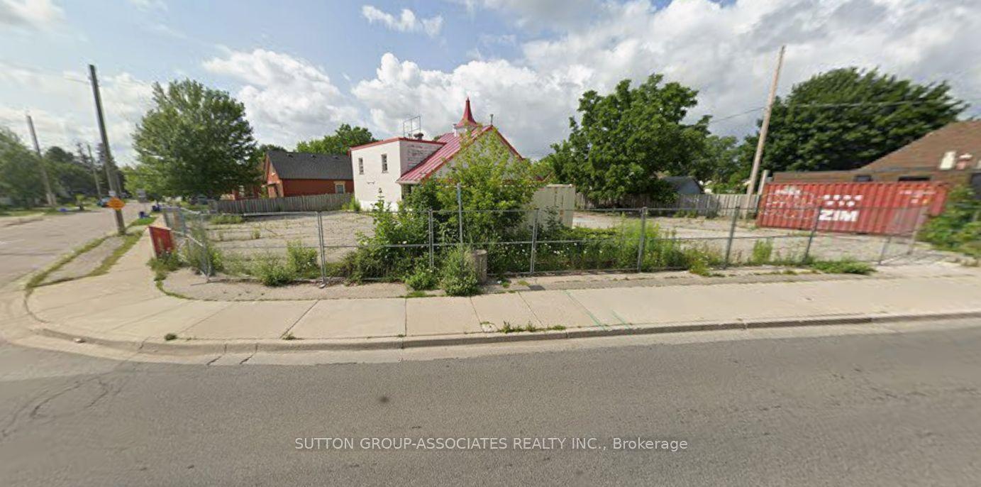 689 HAMILTON Road — photo 1
