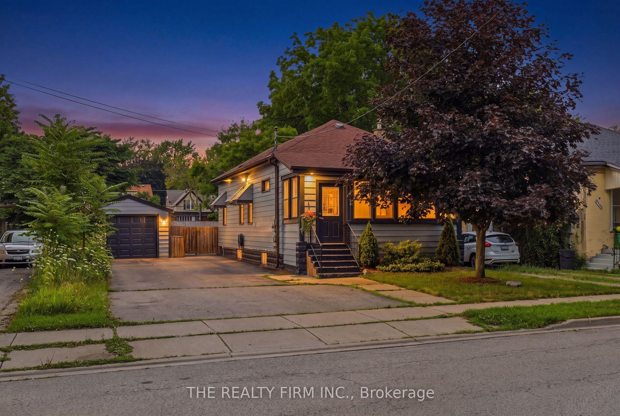 946 Lorne Avenue — photo 1