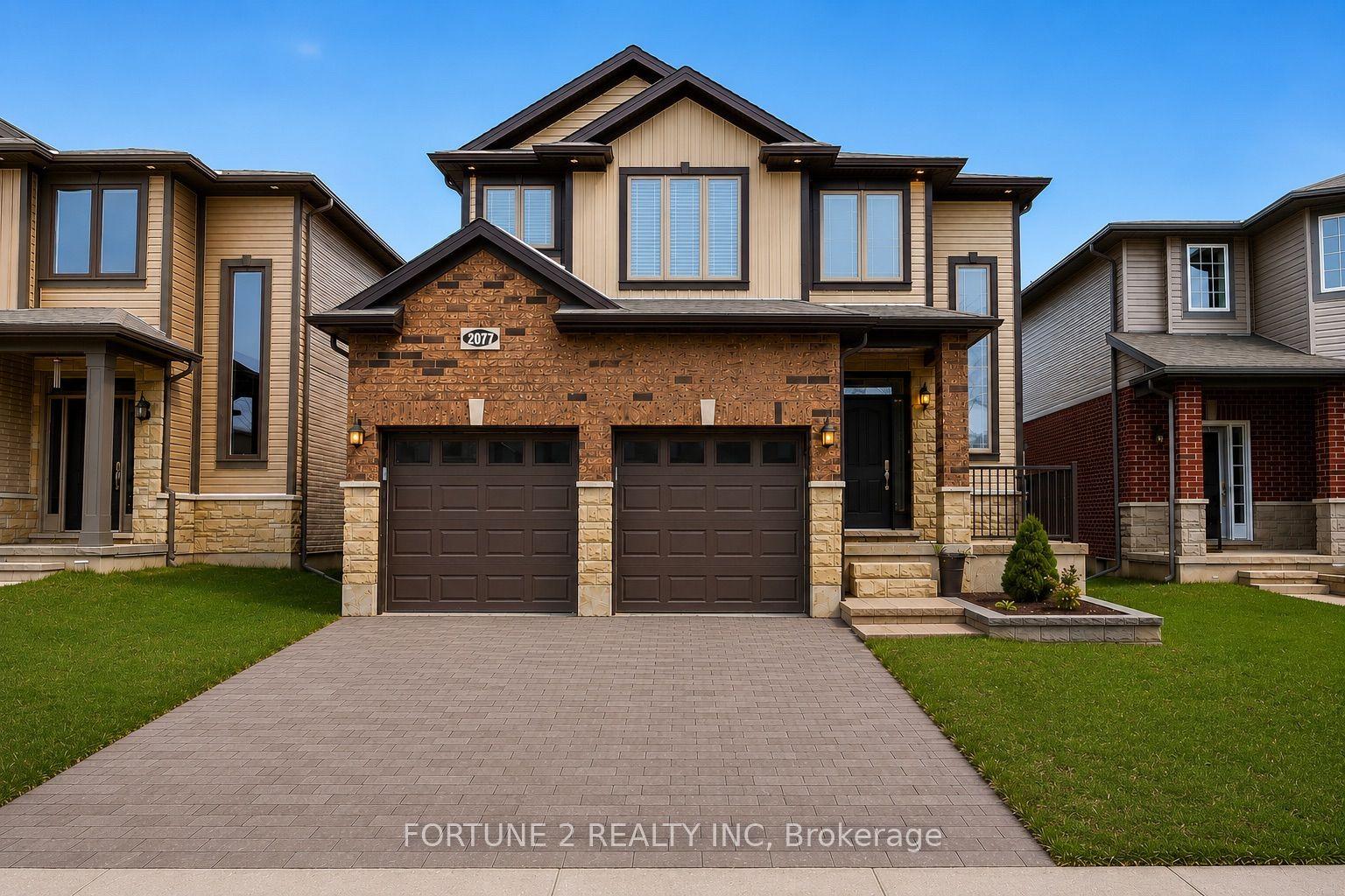 2077 NORTH ROUTLEDGE Park — photo 1