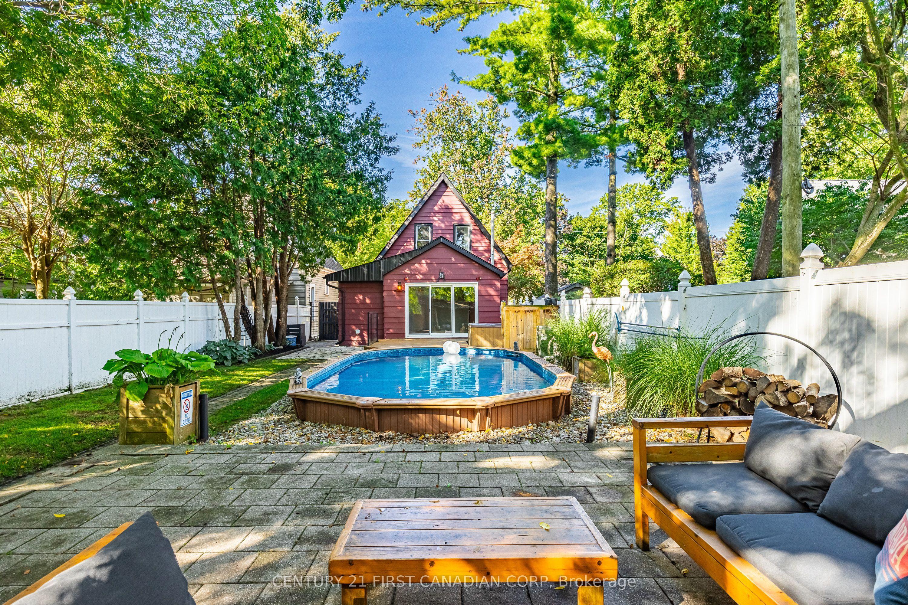 26 Thornton Avenue — photo 1