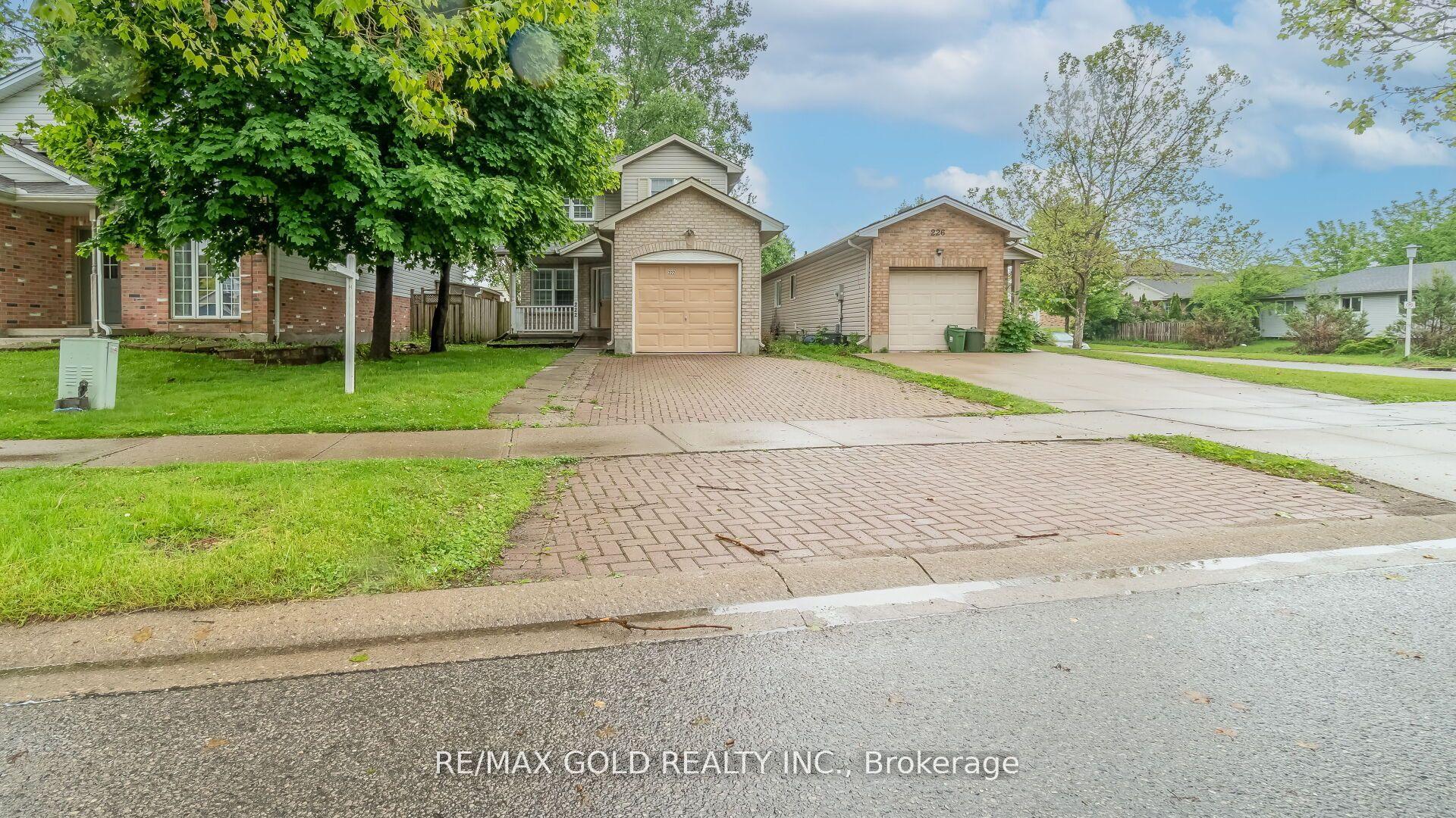 222 Fleming Drive — photo 1