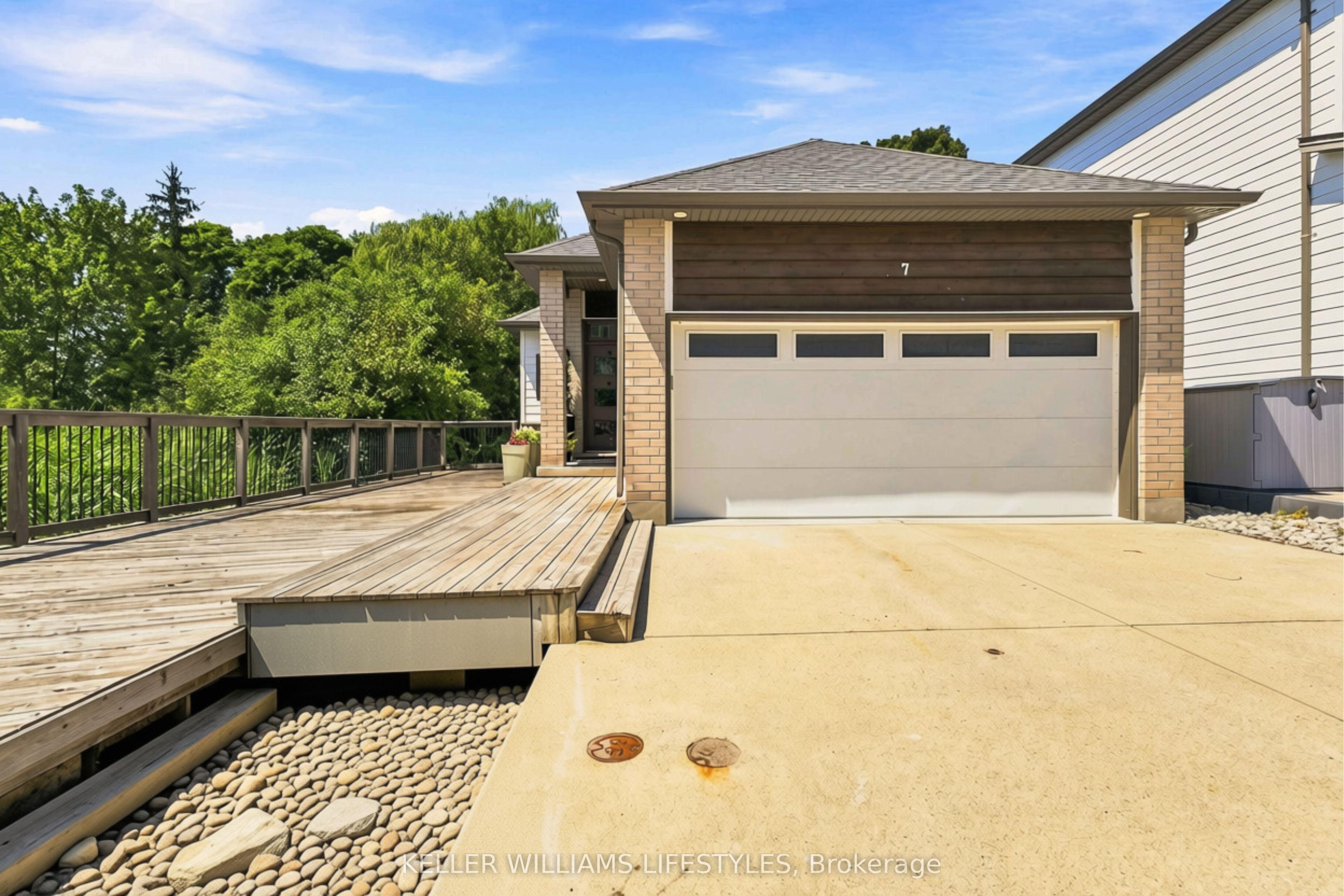 727 Apricot Drive, Unit 7 — photo 1