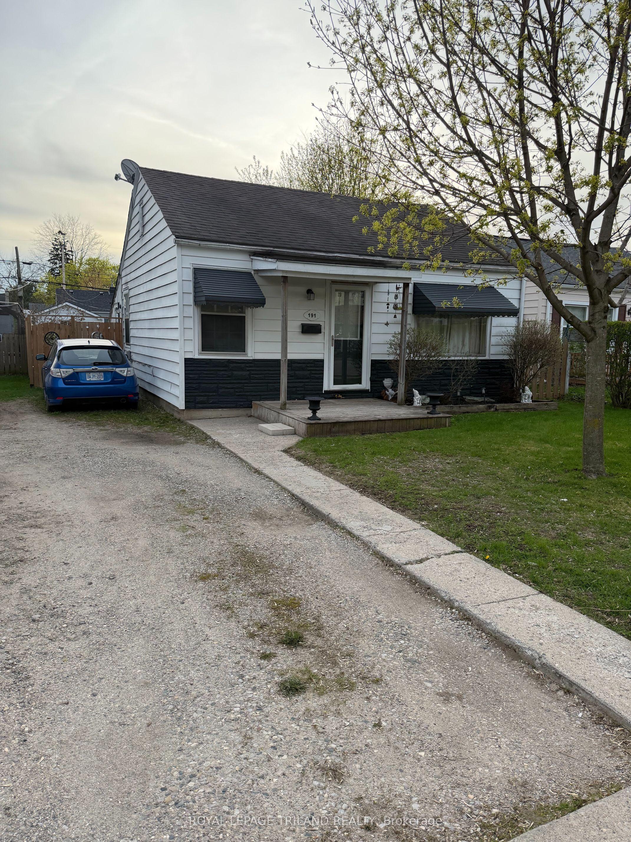 191 ELGIN Street — photo 1