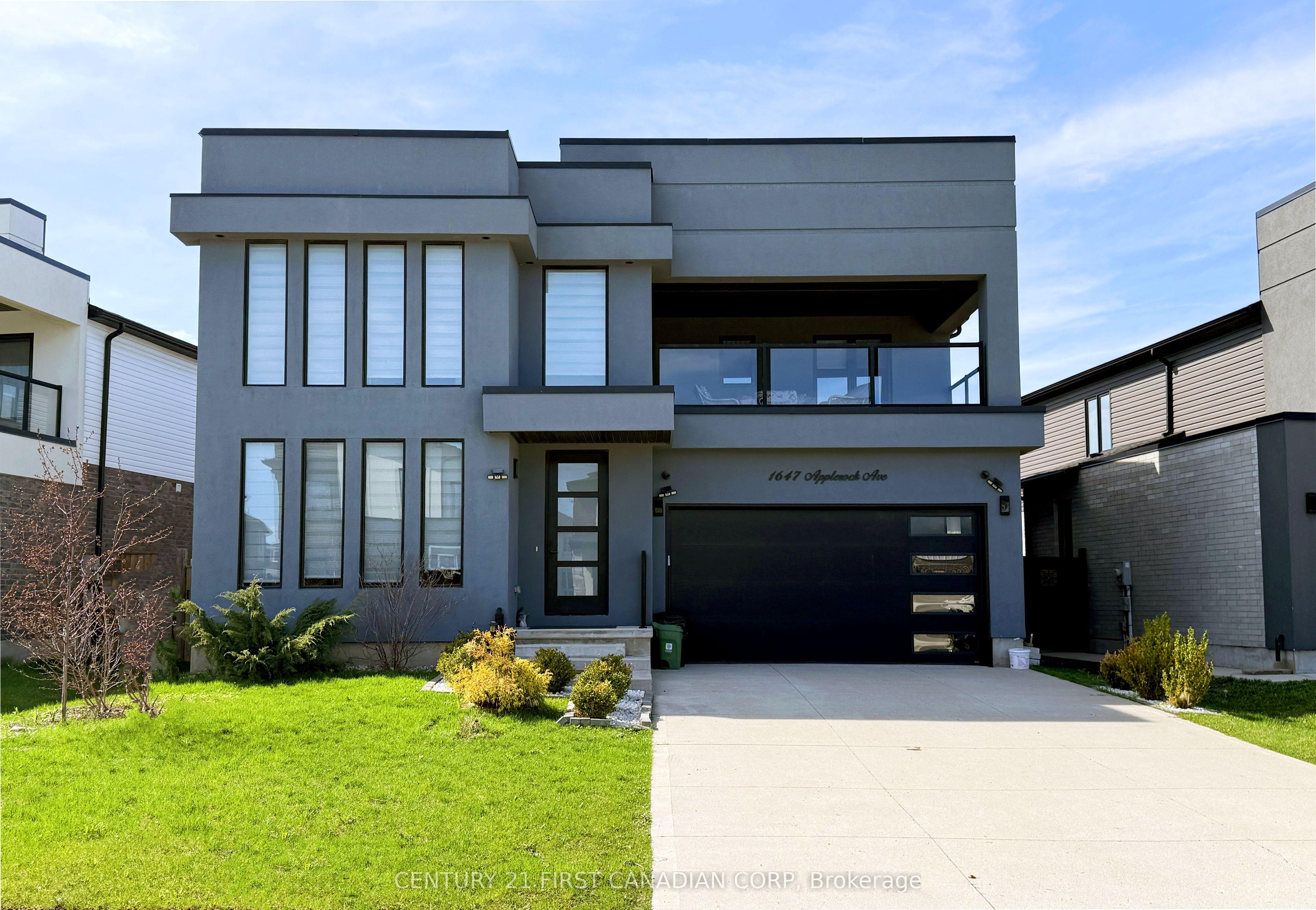 1647 Applerock Avenue — photo 1