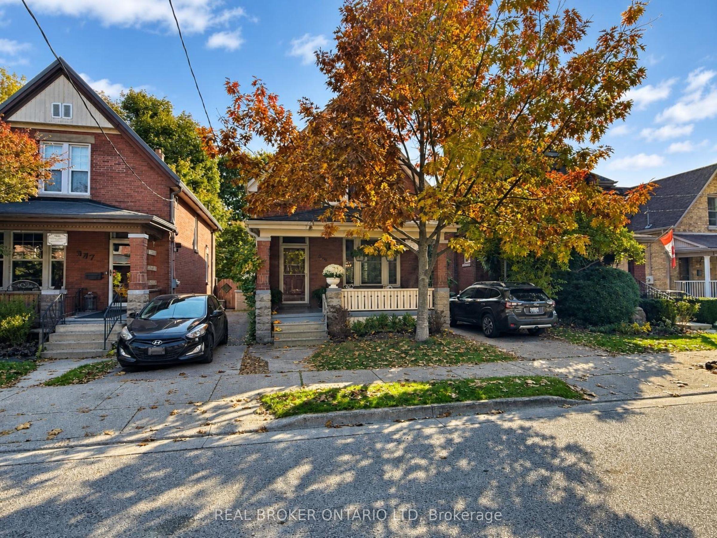 995 Lorne Avenue — photo 1