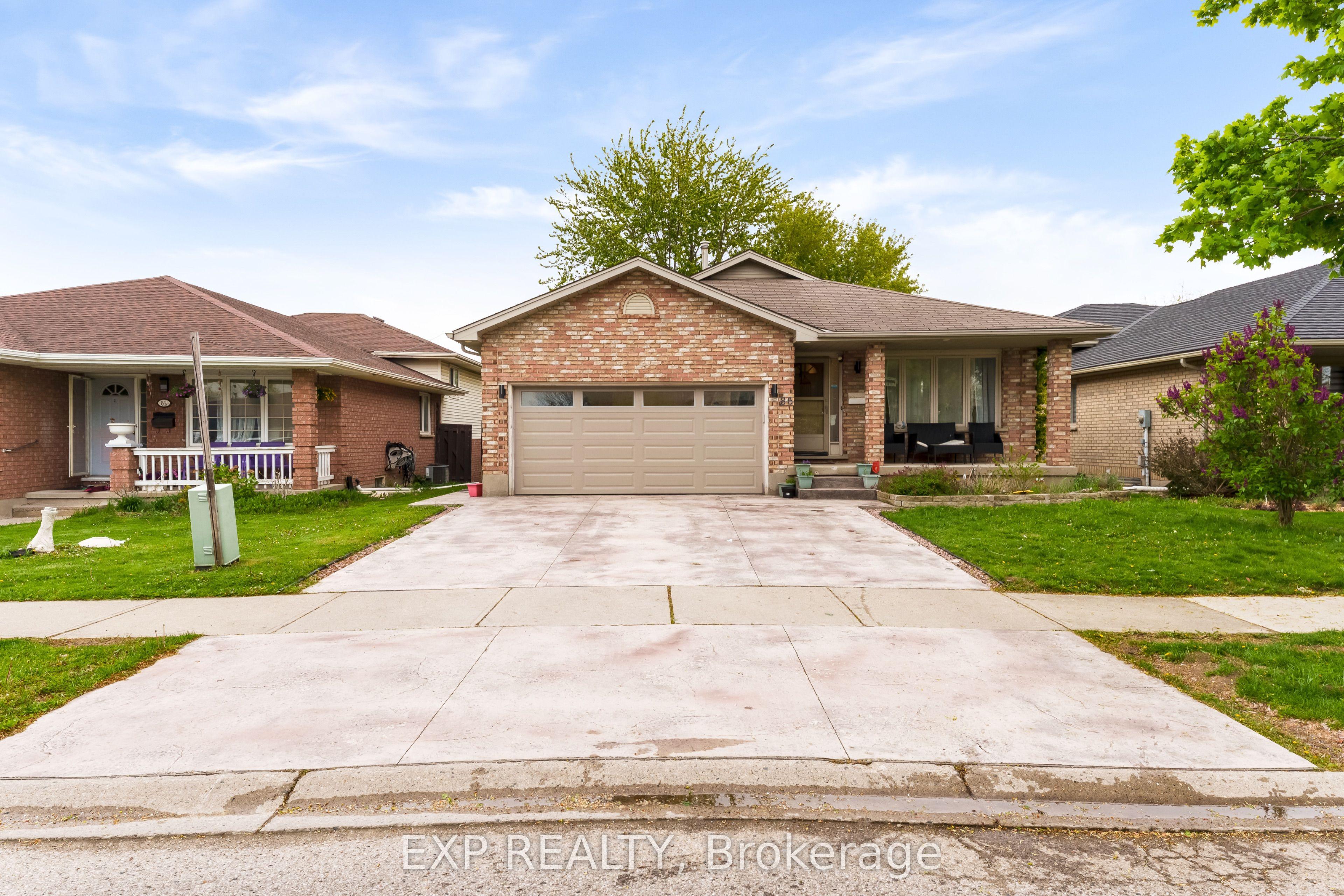 86 Kristina Crescent — photo 1