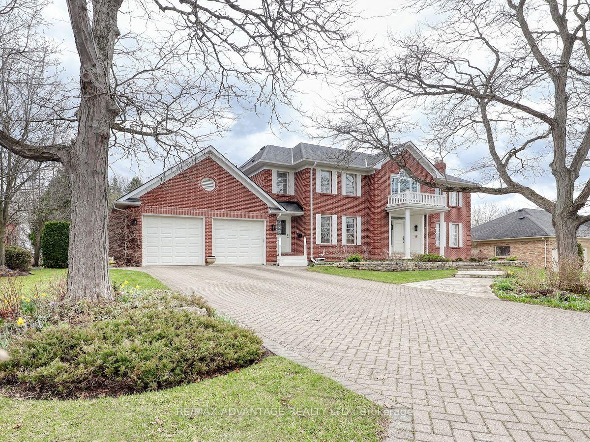 110 Whiteacres Drive — photo 1