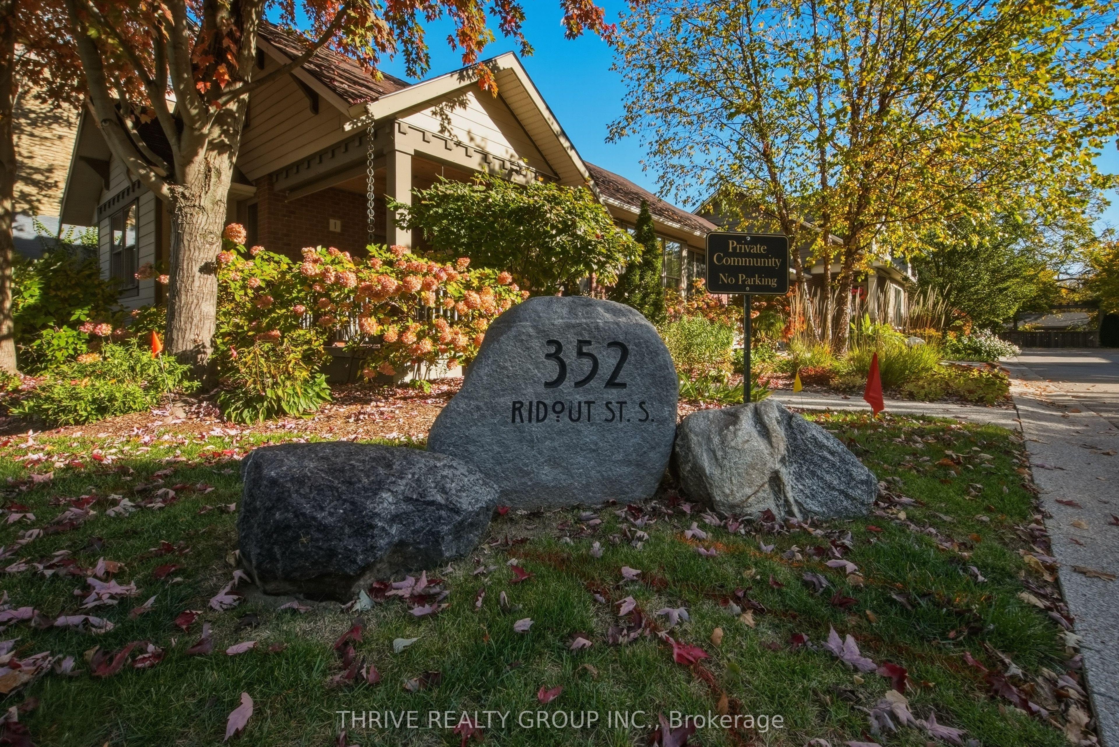352 Ridout Street S, Unit 6 — photo 1