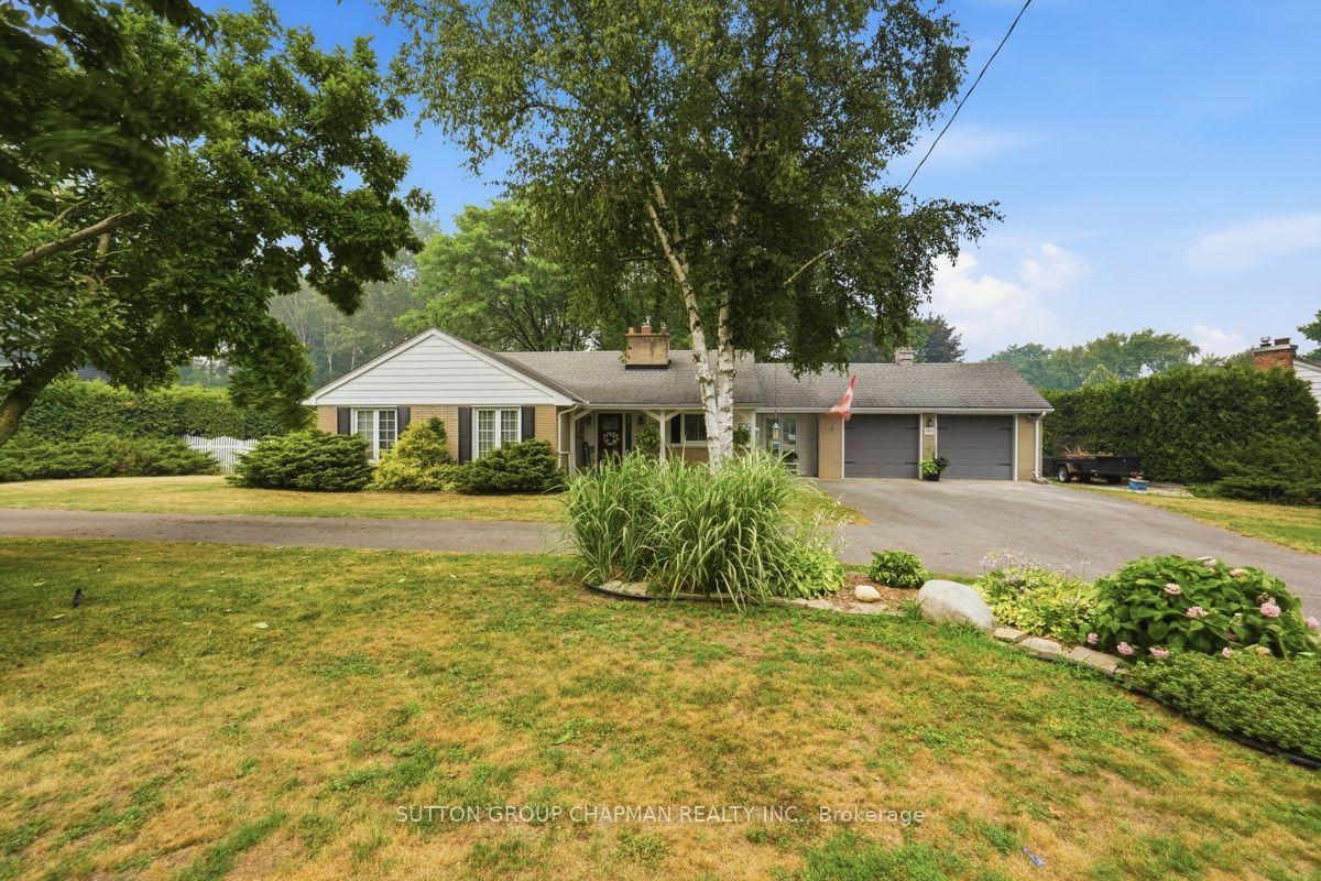 763 Oban Crescent — photo 1