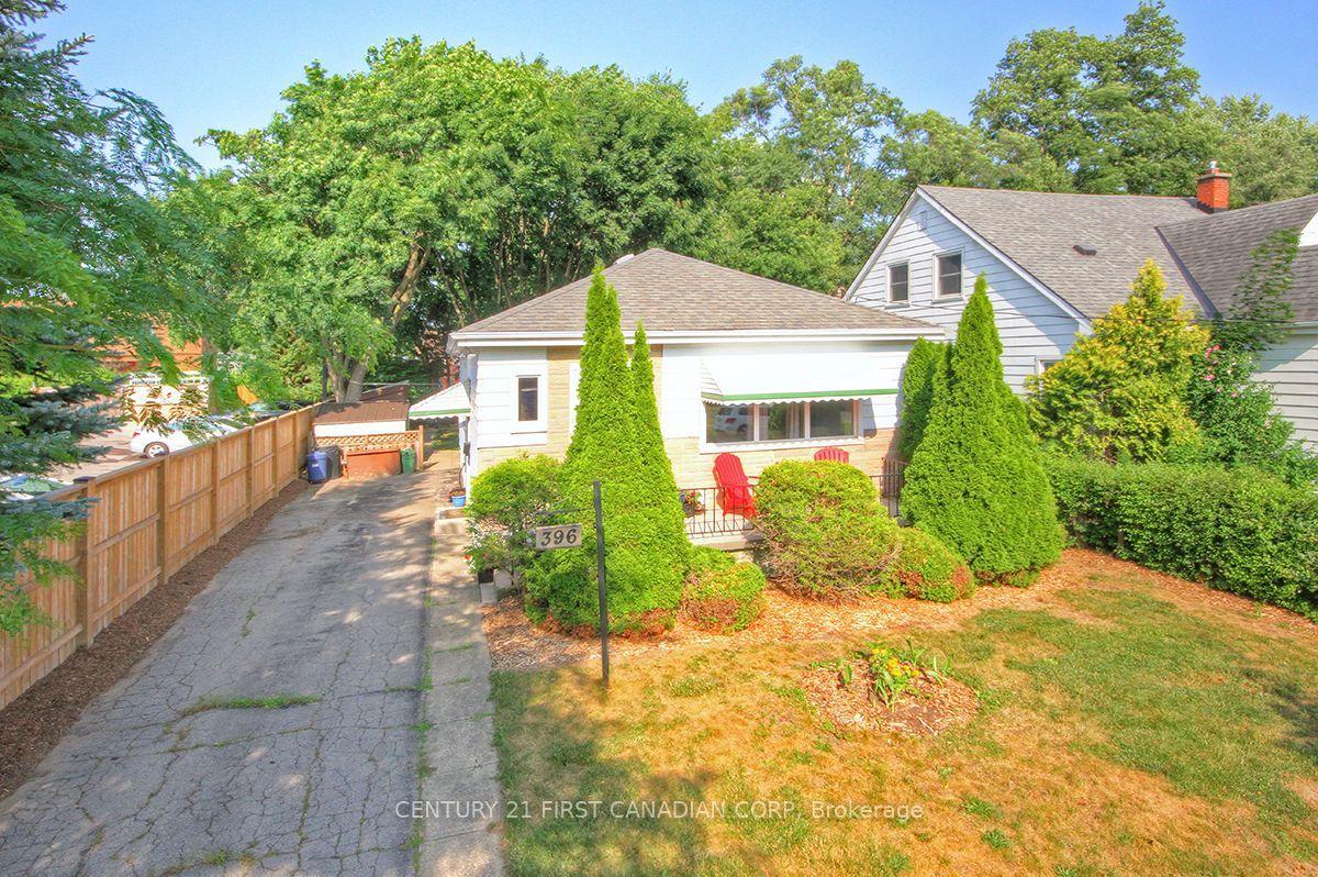 396 Avondale Road — photo 1
