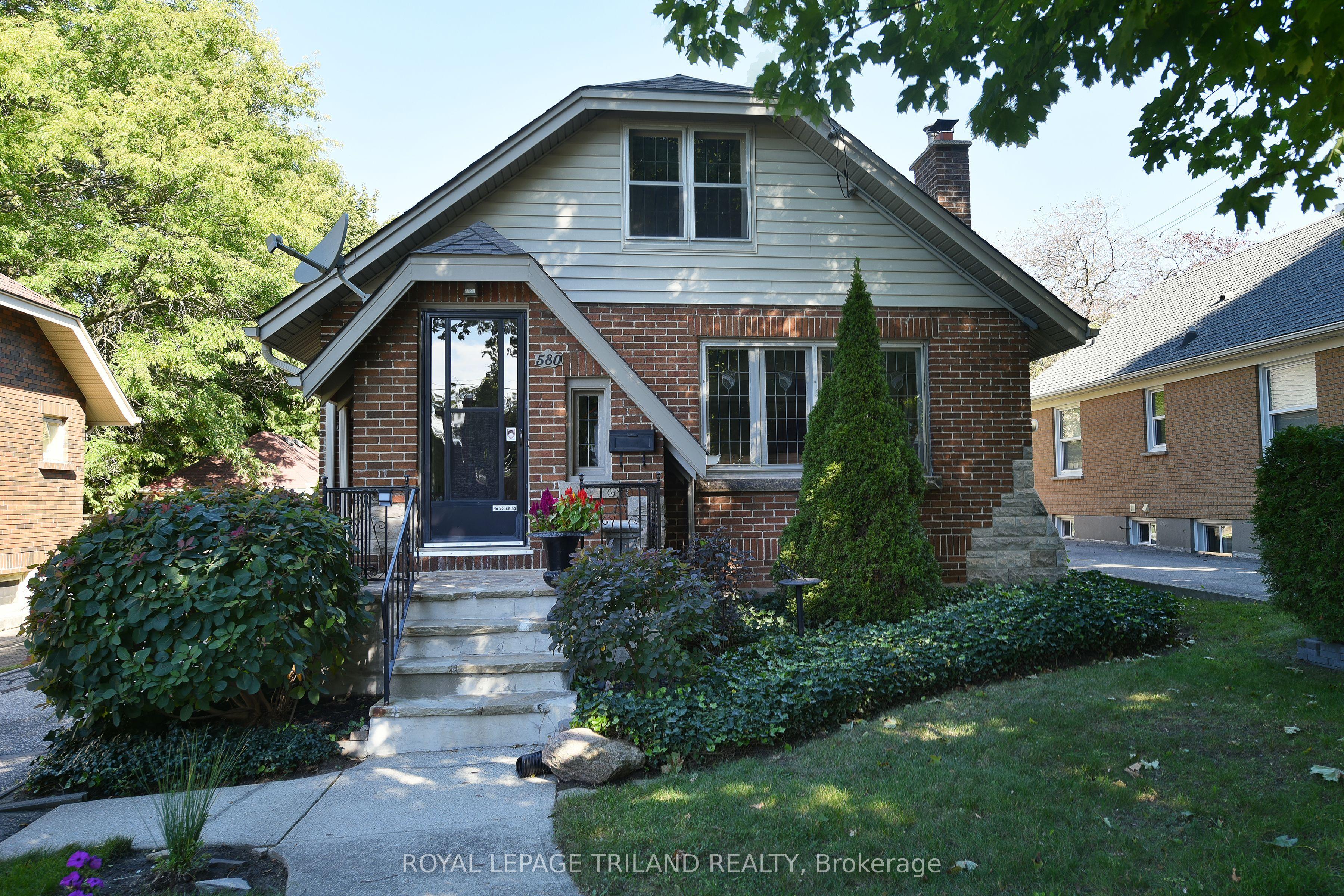 580 St James Street — photo 1