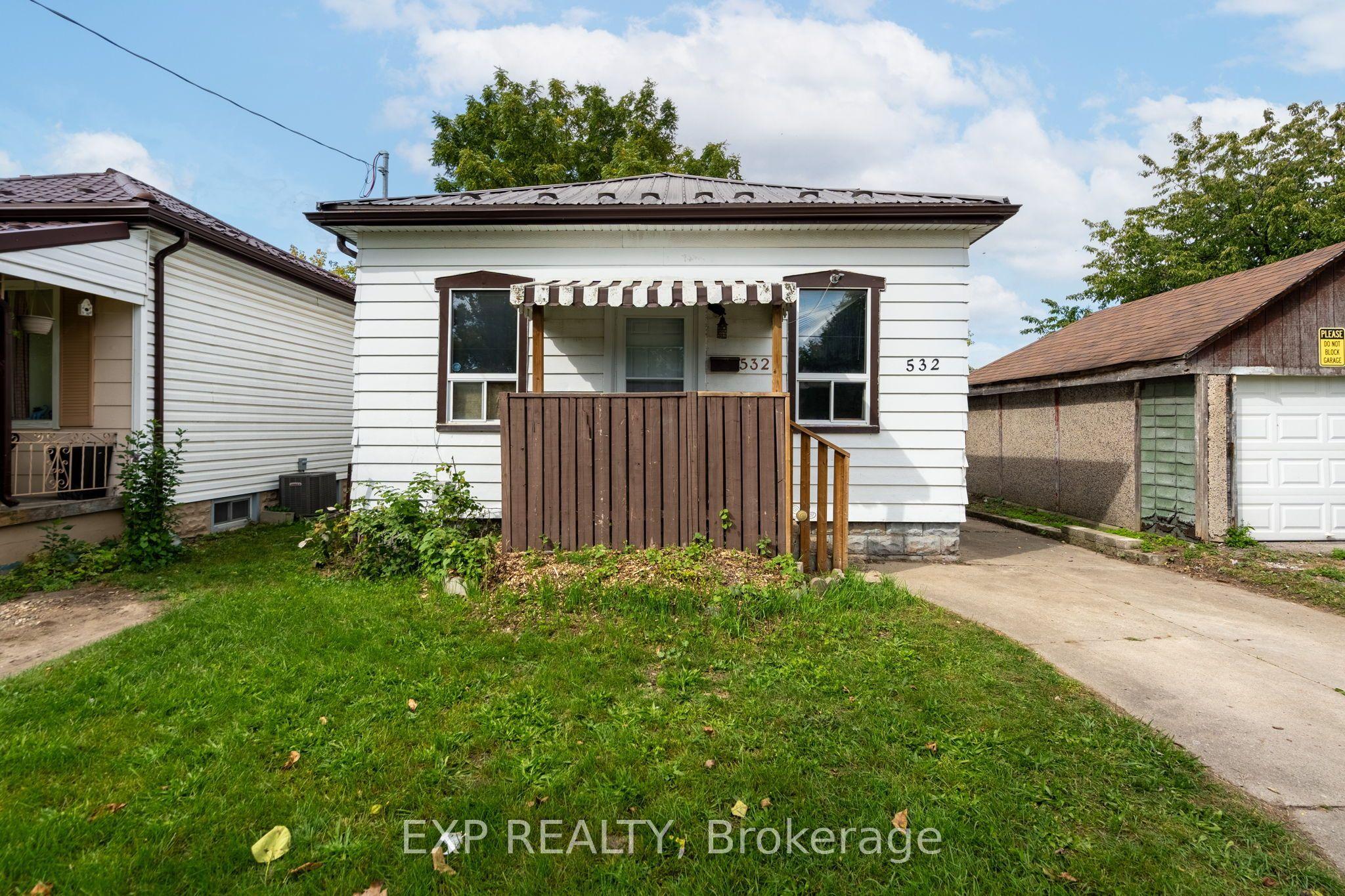532 Nelson Street — photo 1