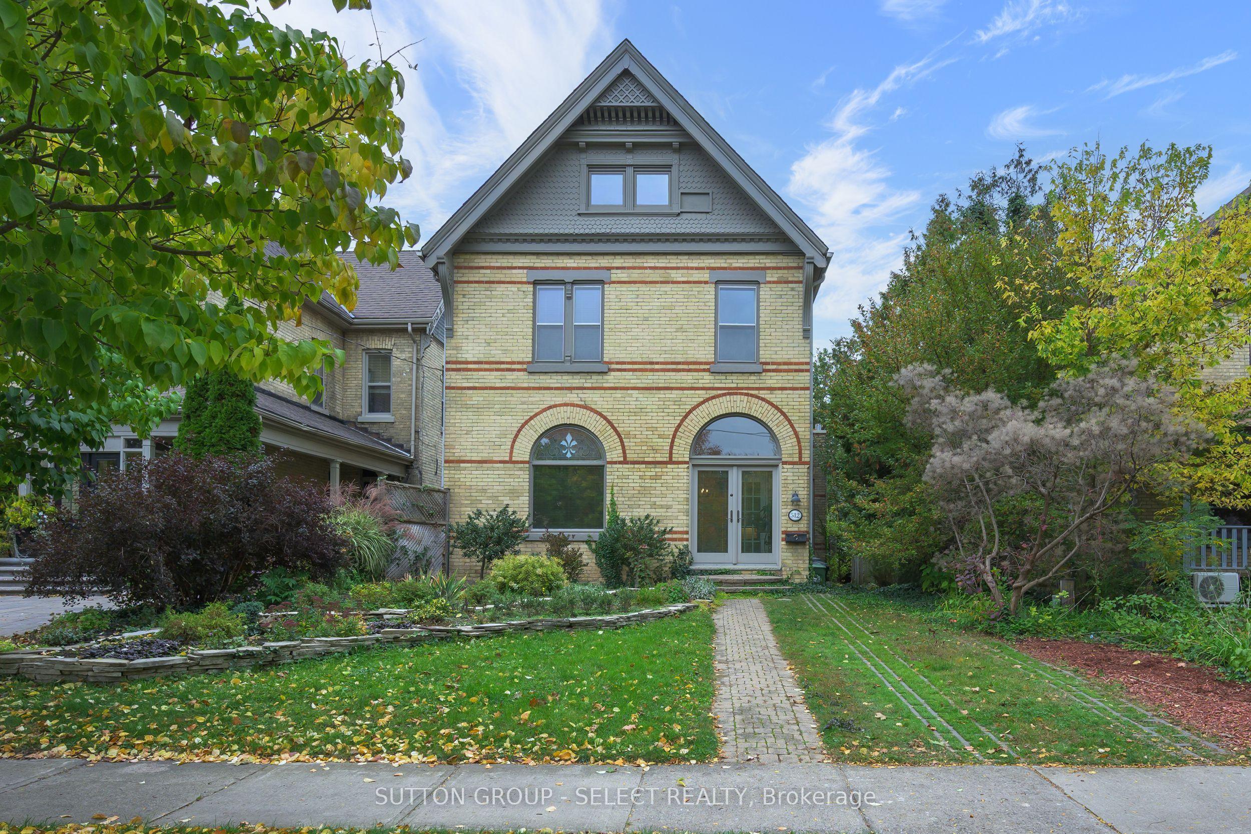 512 Piccadilly Street — photo 1