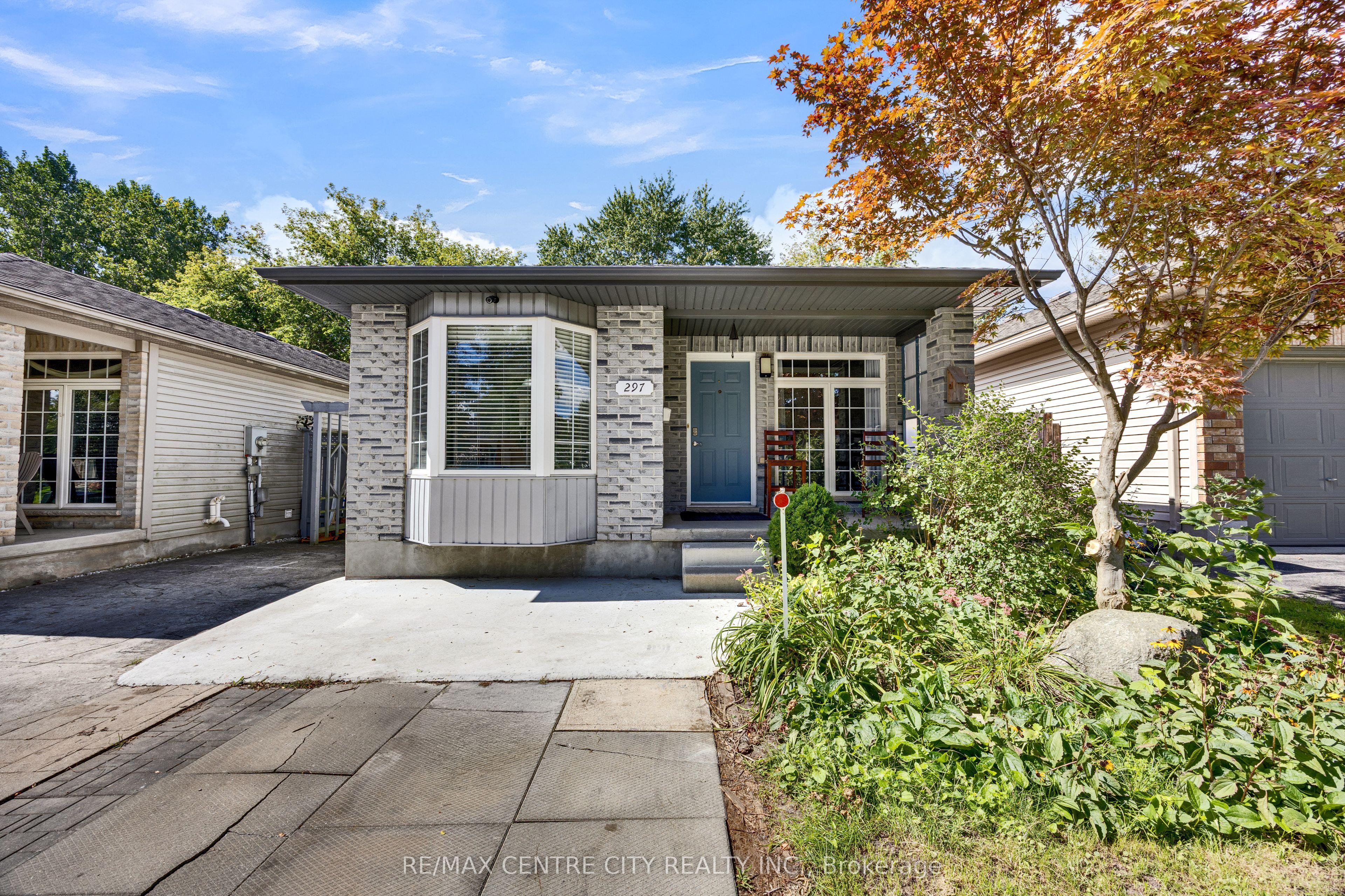 297 HUNGERFORD Street — photo 1