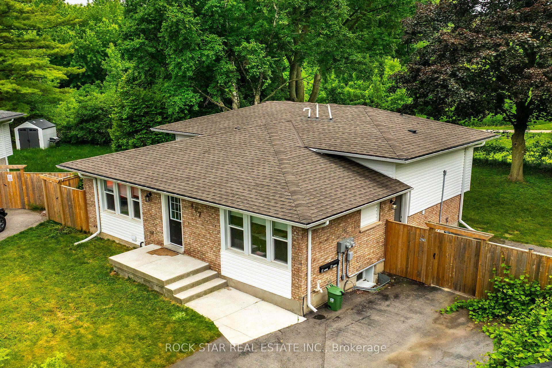 407 Castlegrove Place — photo 1