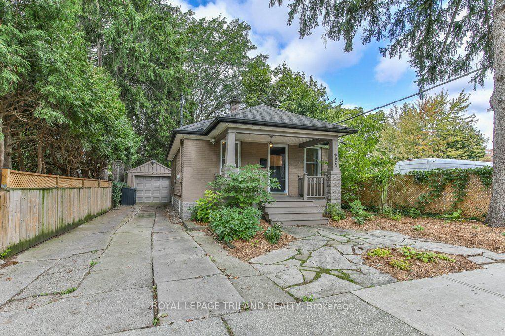 201 LANGLEY Street — photo 1