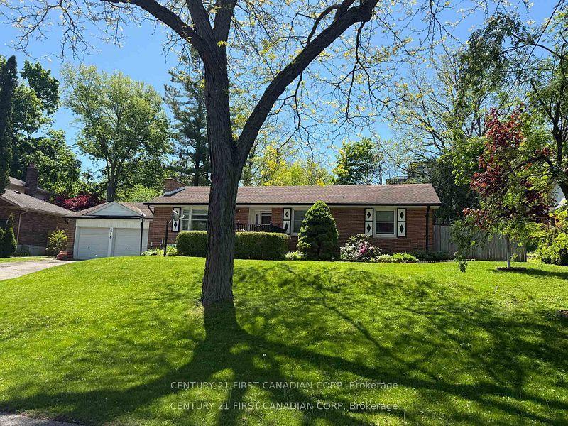 648 Westwood Drive — photo 1