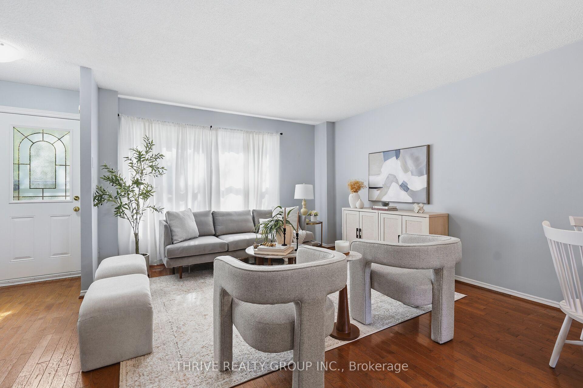 215 Commissioners Road W, Unit 10 — photo 1