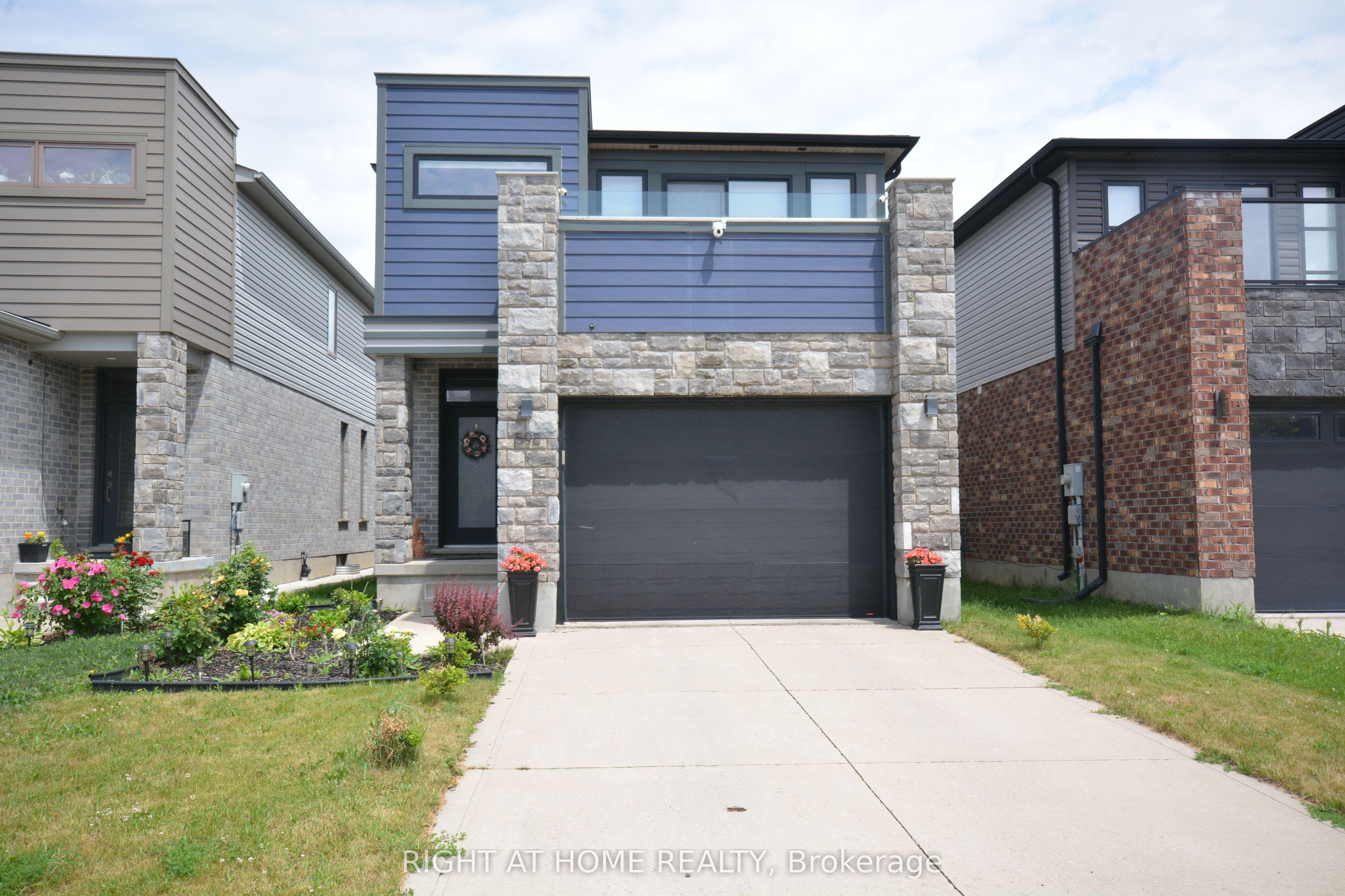 598 FREEPORT Street — photo 1
